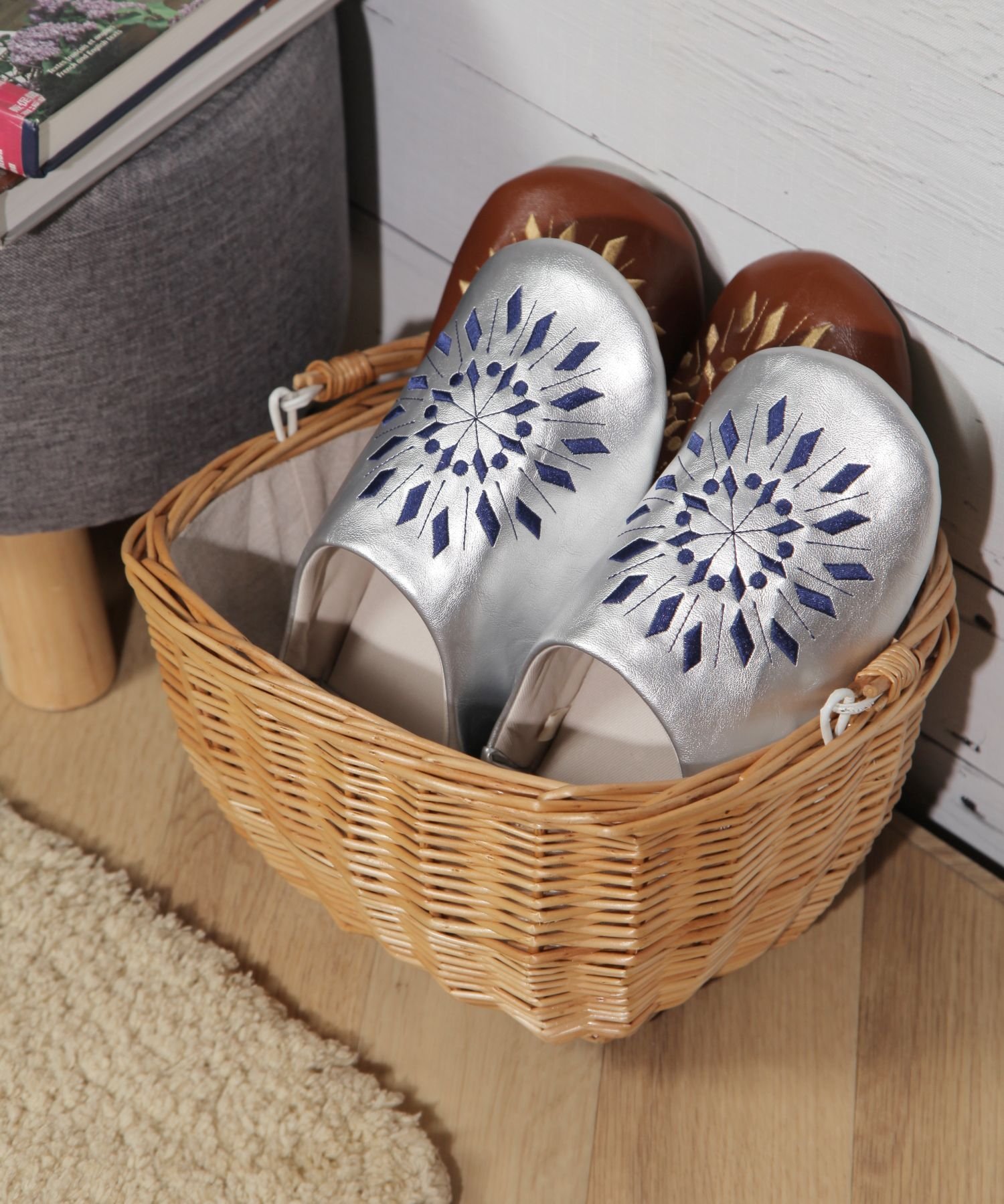 【SALE／30%OFF】studio CLIP 刺繍フラットルームシューズ スタディオクリップ インテリア・生活雑貨 その他のインテリア・生活雑貨 シルバー ブラウンのサムネイル