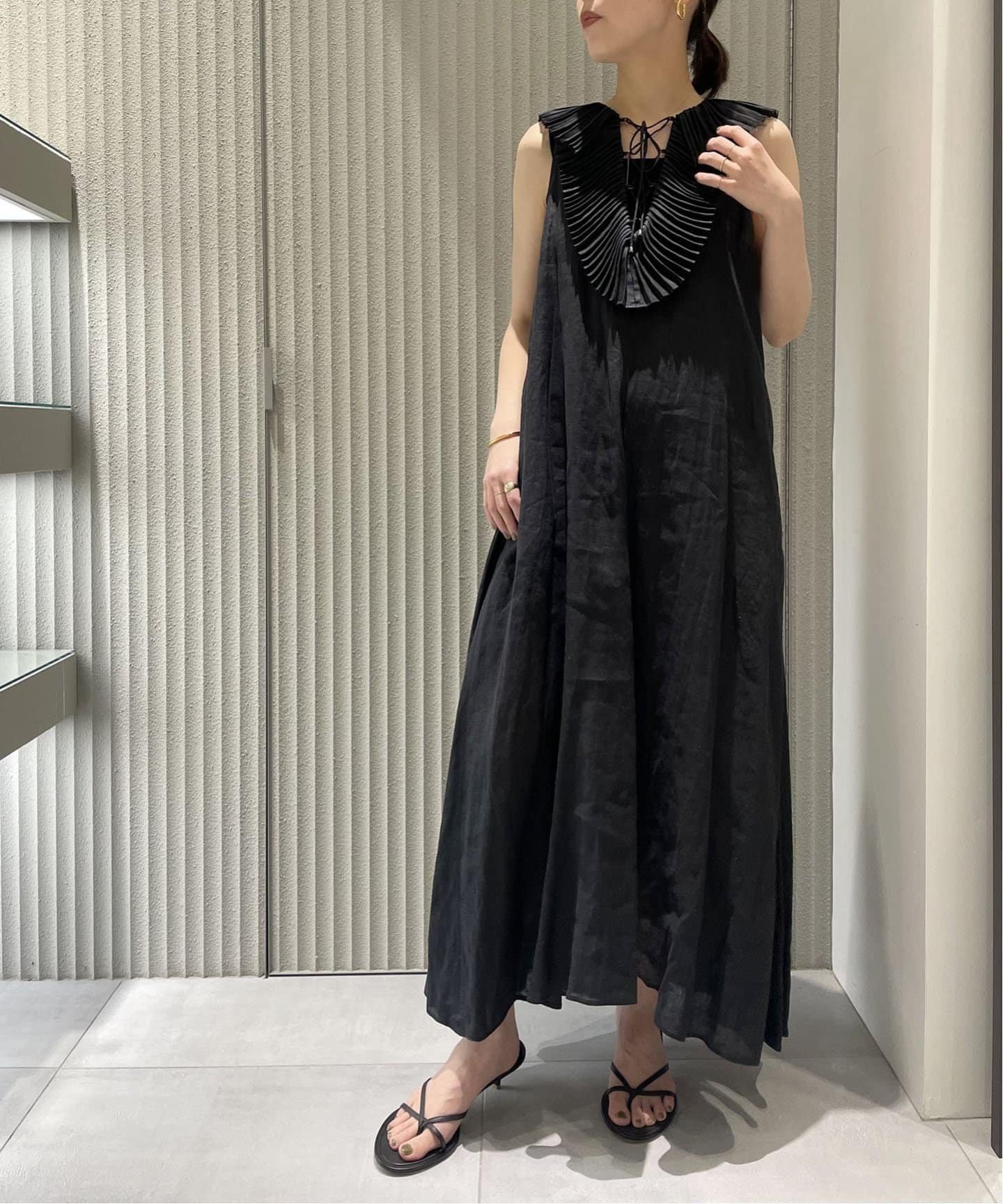 【SALE／30%OFF】NOBLE VENIT/ヴェニット リネンプリーツワンピース ノーブル ワンピース・ドレス ワンピース ブラック ホワイト ピンク【送料無料】のサムネイル