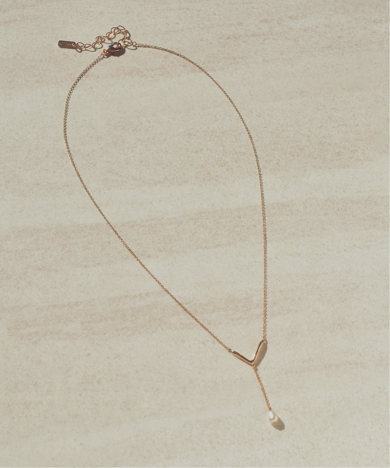 GOLDY "Y"シェイプ ミニマム ウォーターパール ネックレス ゴールディ アクセサリー・腕時計 ネックレス ゴールド シルバーのサムネイル