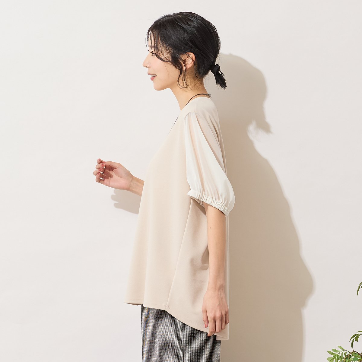 PISANO 【手洗いOK・セットアップ対応】シフォンパフスリーブカットソー ピサーノ トップス カットソー・Tシャツ ブラック ベージュ
