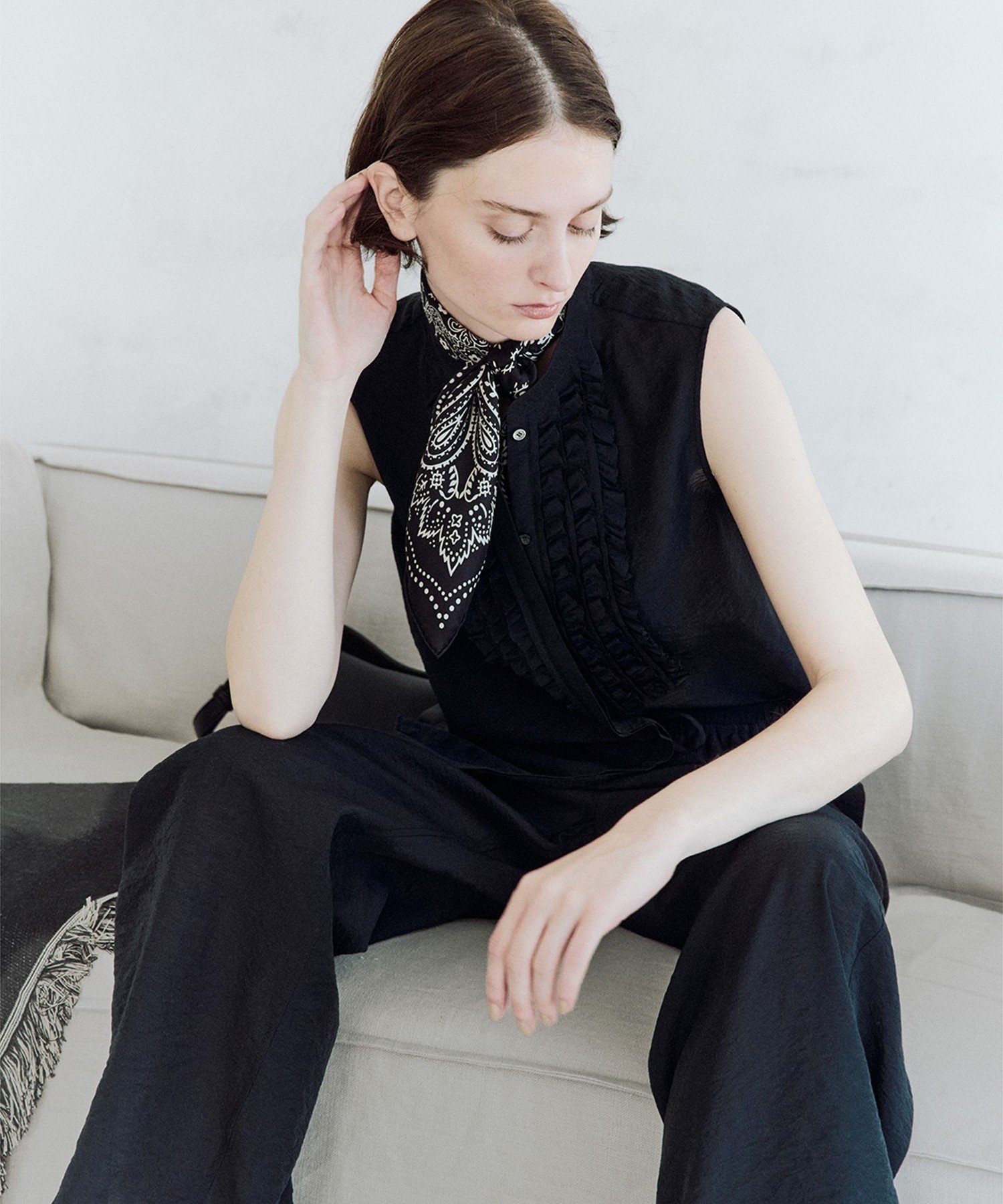 Demi-Luxe BEAMS レーヨンリネン フリルヨーク ブラウス デミルクス ビームス トップス シャツ・ブラウス ブラック ベージュ【送料無料】