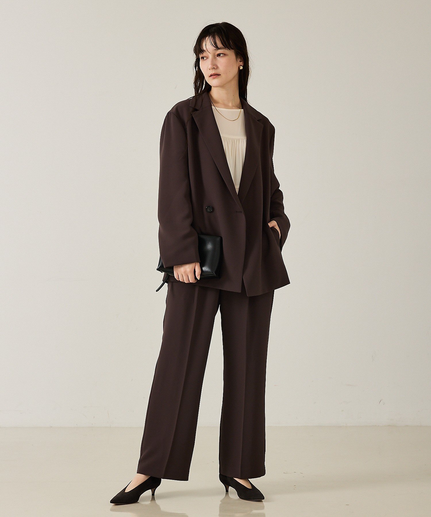 qualite 【セットアップ対応】センタープレスストレートパンツ カリテ パンツ その他のパンツ ブラック ブラウン