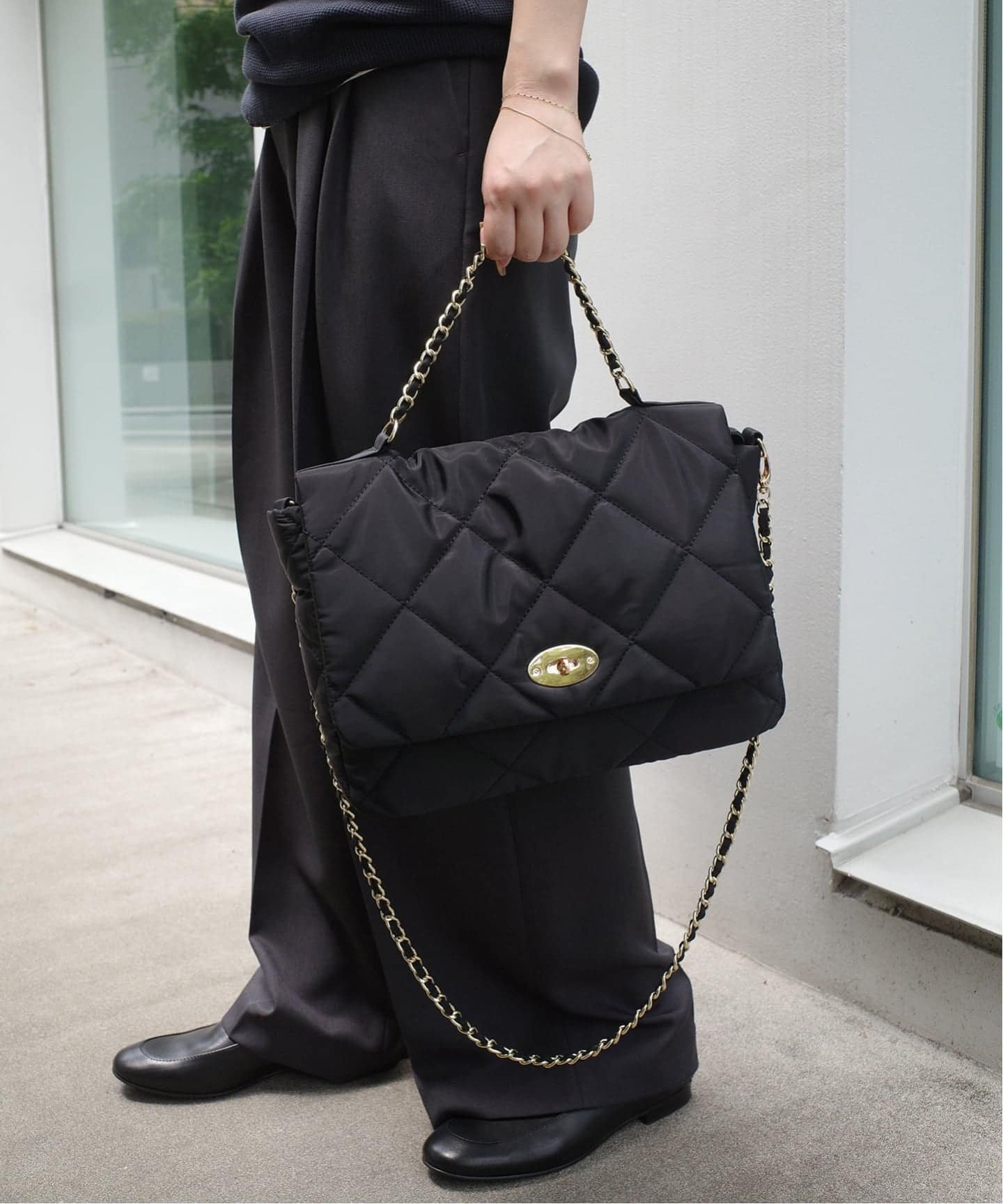 SLOBE IENA OUTDOOR/アウトドア SLOBE別注 キルティンクショルダーバッグ スローブ イエナ バッグ ショルダーバッグ ブラウン ブラック【送料無料】のサムネイル