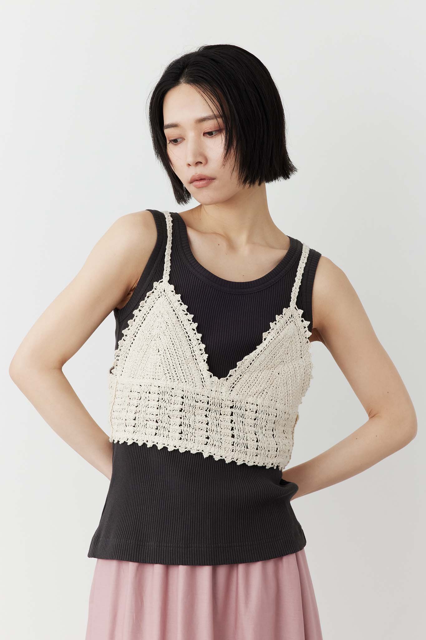 Limue カラミビスチェ付きカットソー リミュ トップス カットソー・Tシャツ ブラック