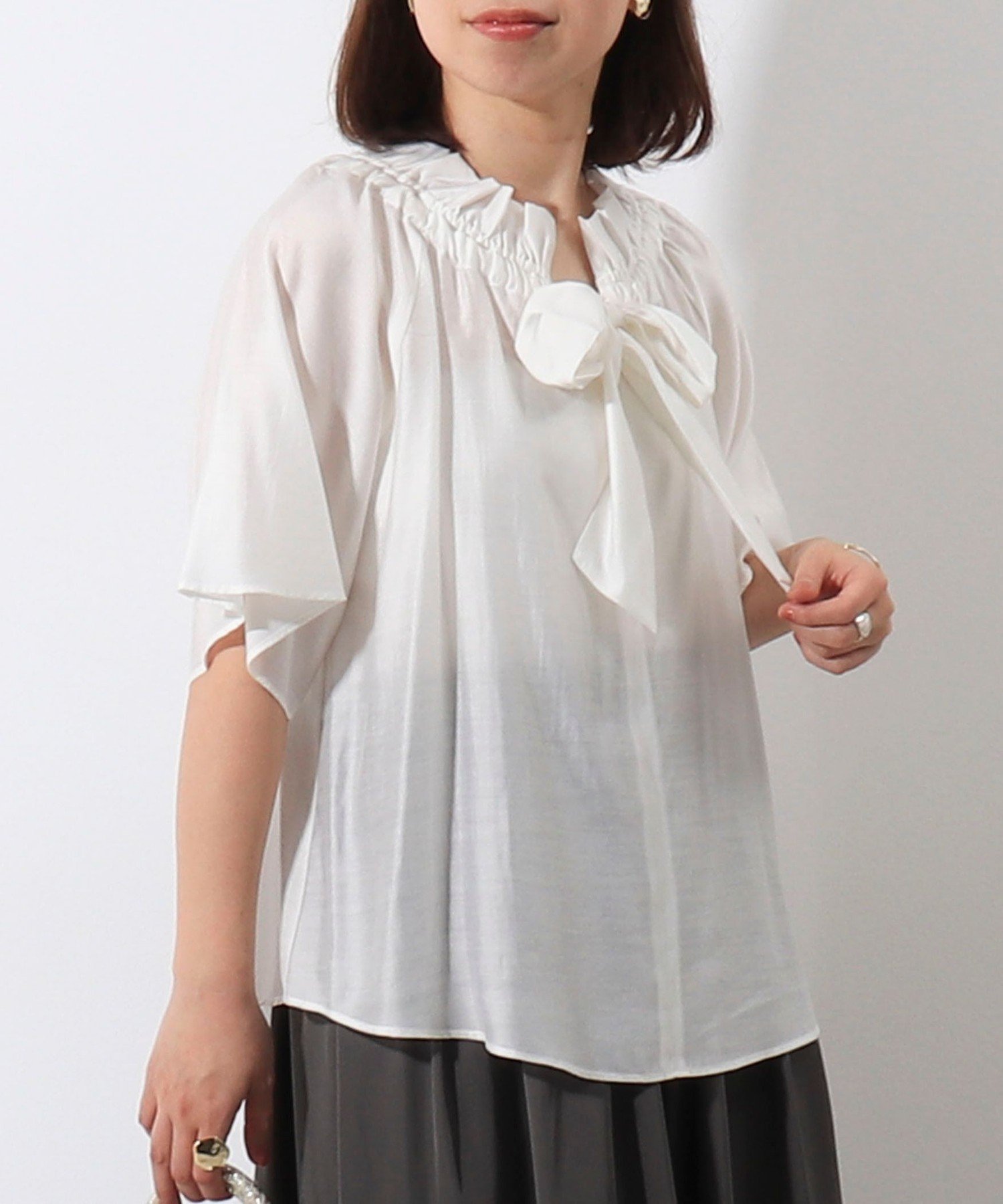 【SALE／40%OFF】MICO COULIER 《セットアップ対応》シルキーローンフレアースリーブブラウス ノーリーズ トップス シャツ・ブラウス グレー ホワイト【送料無料】