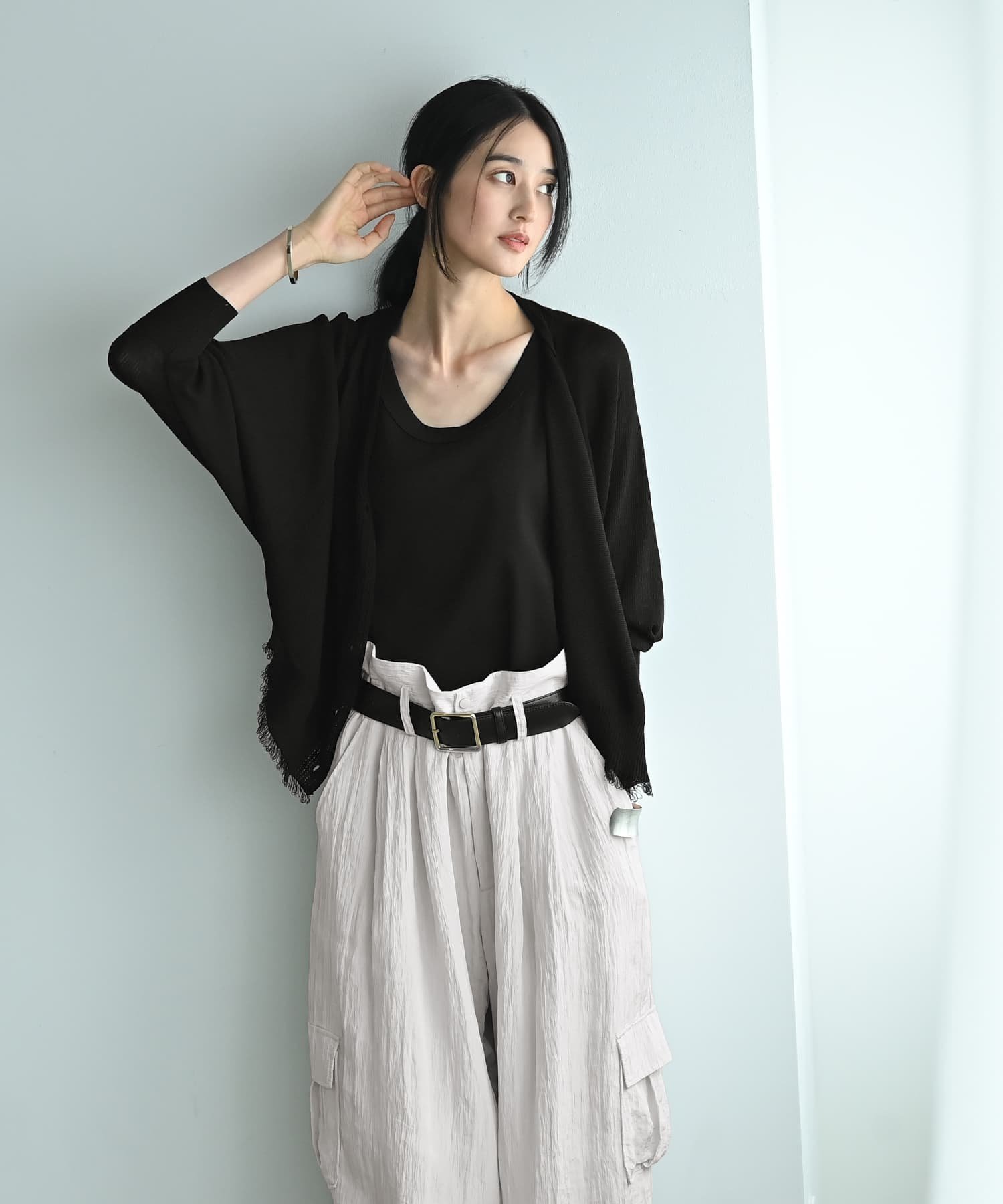 STYLE DELI 【BLK001】揺れる糸裾ショートカーデ スタイルデリ トップス カーディガン ホワイト ブラック【送料無料】のサムネイル