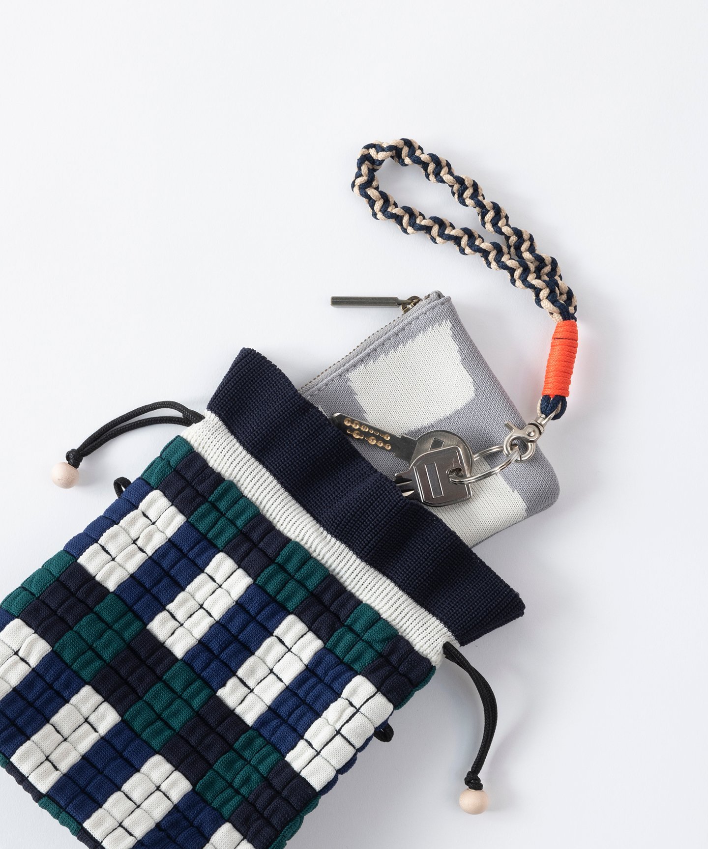 TRICOTE PIXEL POUCH BAG "CHECK" トリコテ 財布・ポーチ・ケース ポーチ ブラウン ネイビー