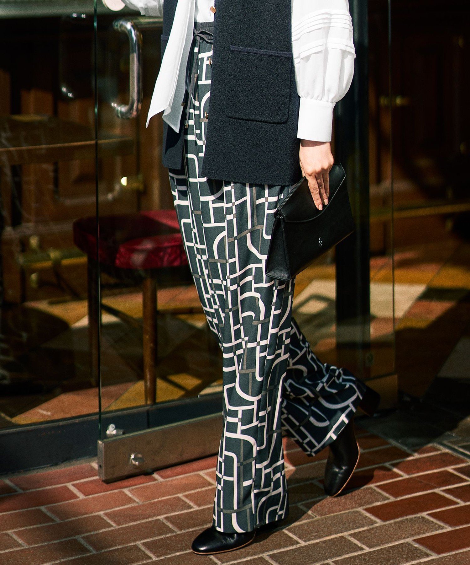 自由区 L 【17号サイズまで展開・カタログ掲載】ジオメトリックレトロプリント パンツ ジユウク パンツ..