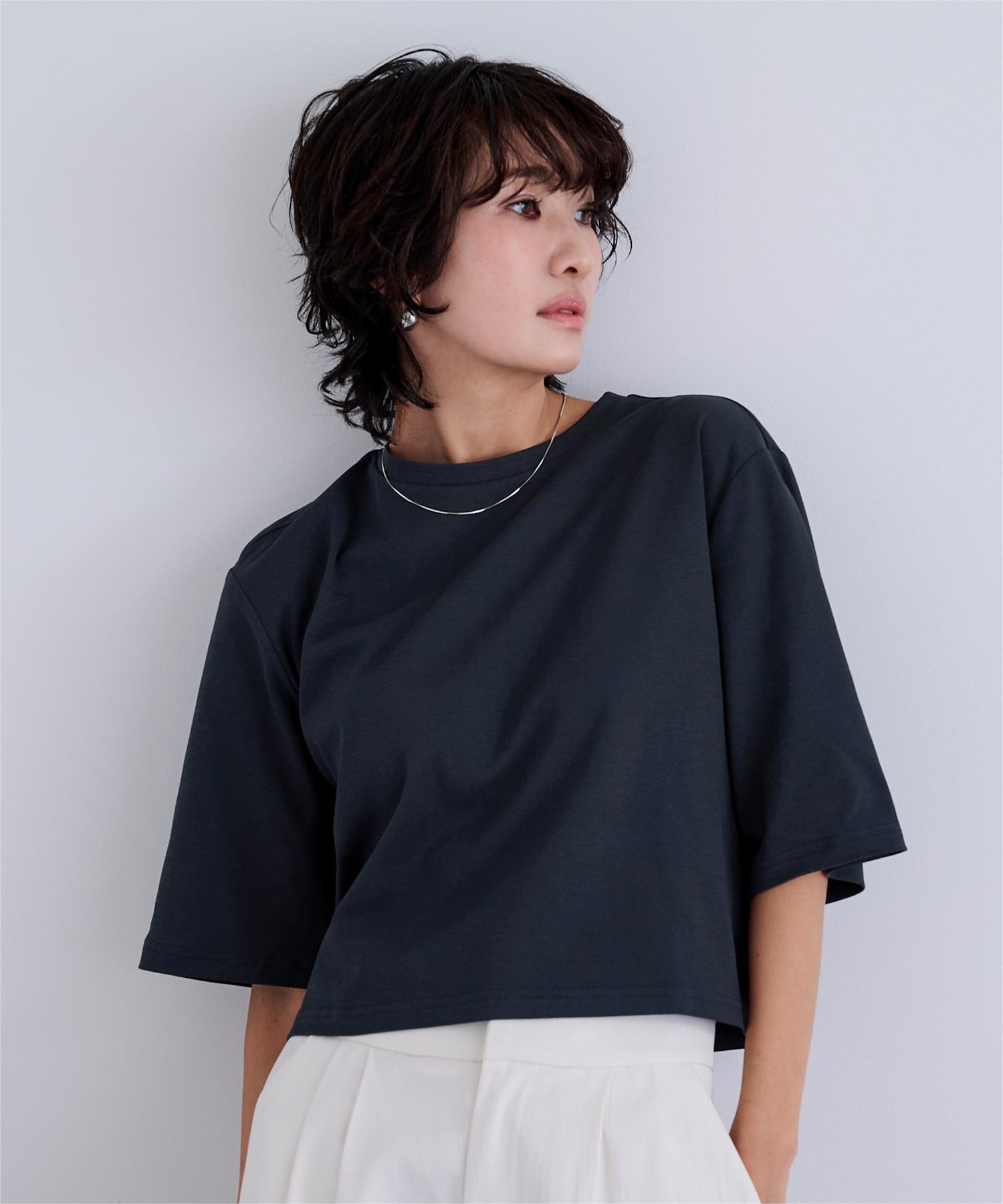 ur's 汗染み防止 クロップド Tシャツ トップス カットソー フレアー クルーネック 快適 ユアーズ トップス カットソー・Tシャツ ネイビー ブラック ホワイト ブラウン