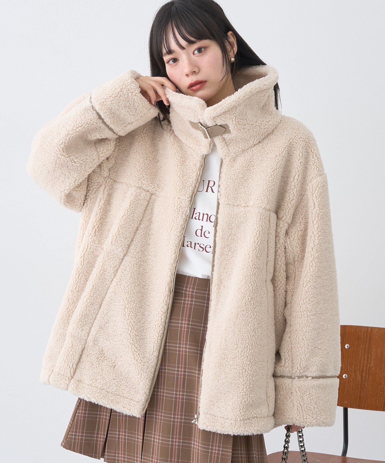 earth music&ecology 【予約】ボアZIPブルゾン アースミュージック&エコロジー ジャケット・アウター ブルゾン・ジャンパー ブラウン ホワイト ブラック【送料無料】のサムネイル