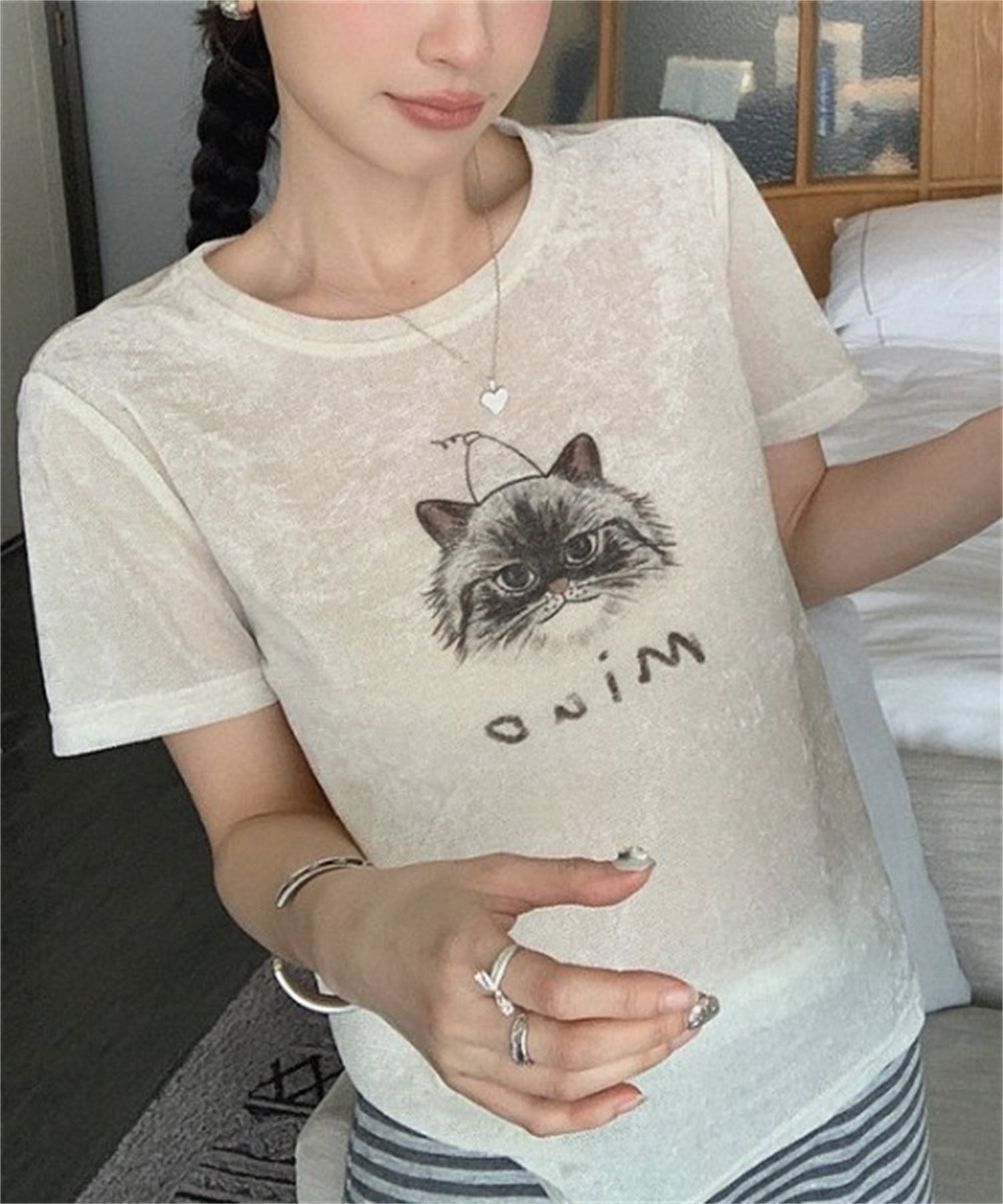 CHUN CHUN NOTES 26SS/シアーフロッキーキャットプリントTシャツ ディアベル トップス カットソー・Tシャツ ホワイト