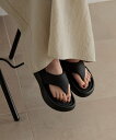 【SALE/30%OFF】LOWRYS FARM カンドウフィットトングサンダル ローリーズファーム シューズ・靴 サンダル ブラック ホワイト