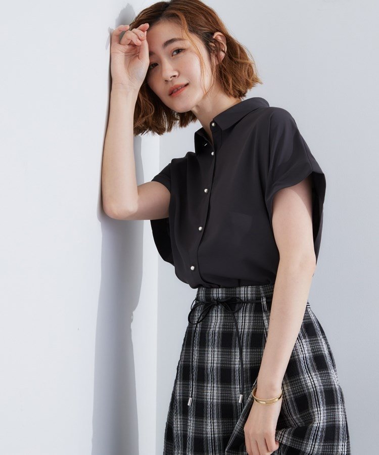 grove 【雑誌掲載】お手入れ楽ちんが嬉しい機能付き!大人のキレイとろみシャツ グローブ トップス