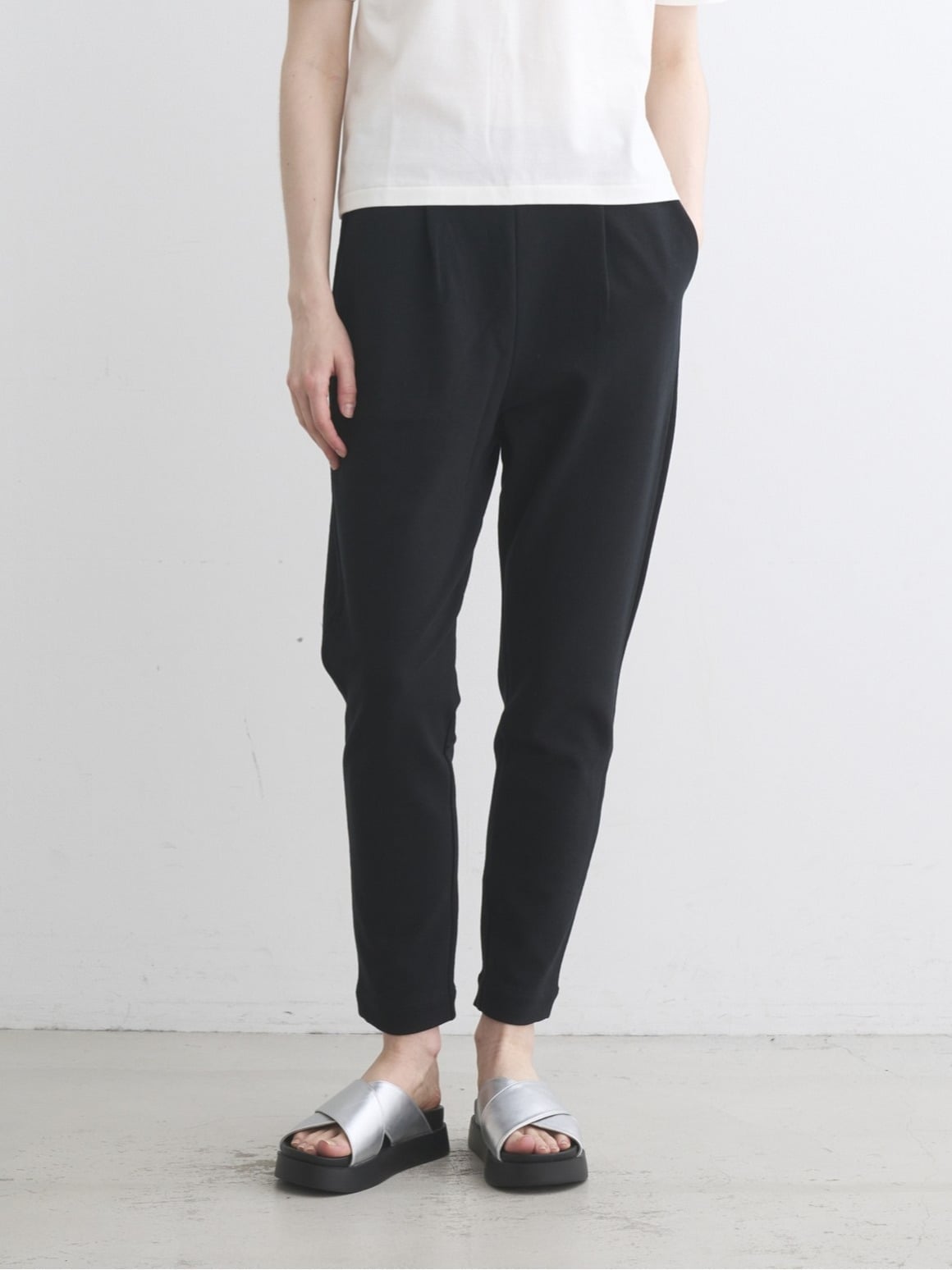 three dots Stretch ponte 2tuck pants スリードッツ パンツ その他のパンツ ブラック