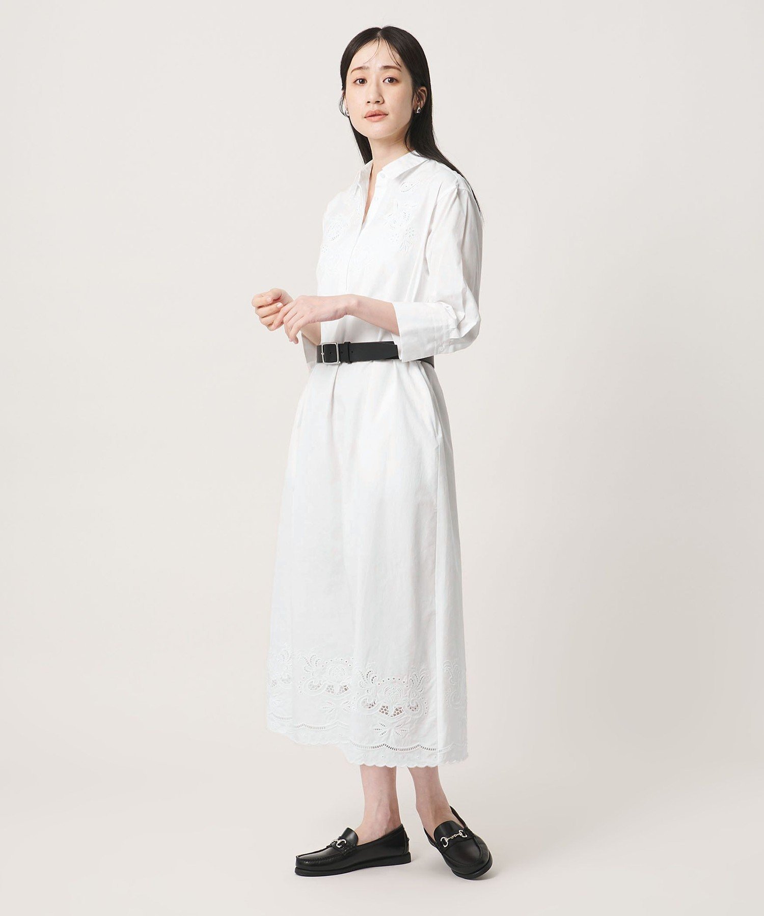 【SALE／30%OFF】UNITED ARROWS カットワーク シャツワンピース ユナイテッドアローズ ワンピース・ドレス ワンピース ホワイト ネイビー【送料無料】 stylife-15688337 Rakuten Fashion サンプル画像2