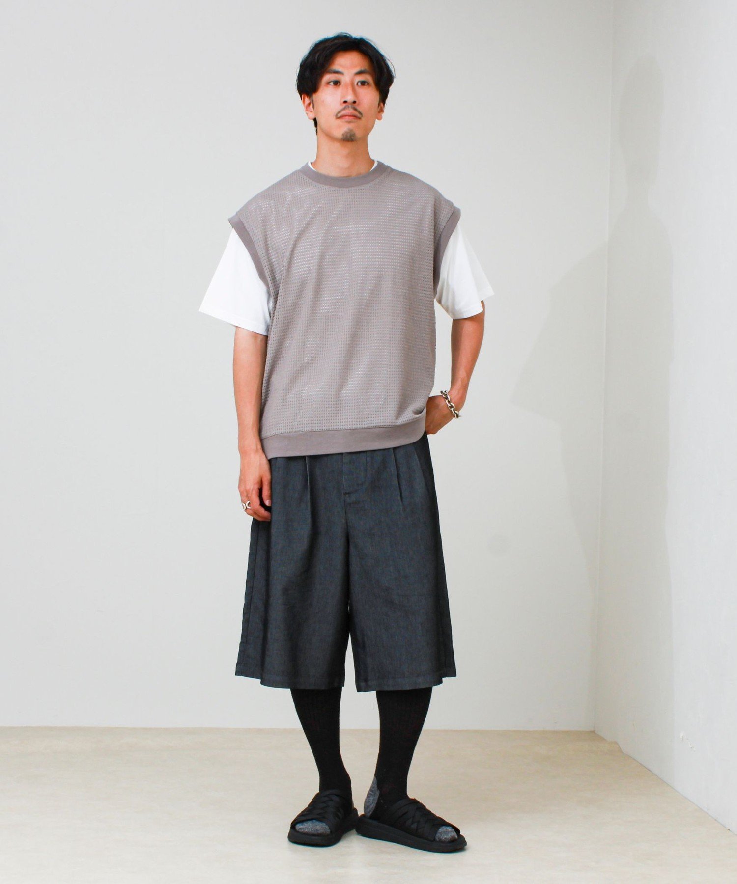 【2点セット】メッシュベスト アンサンブルTEE フレディ アンド グロスター トップス カットソー・Tシャツ グレー ブラック