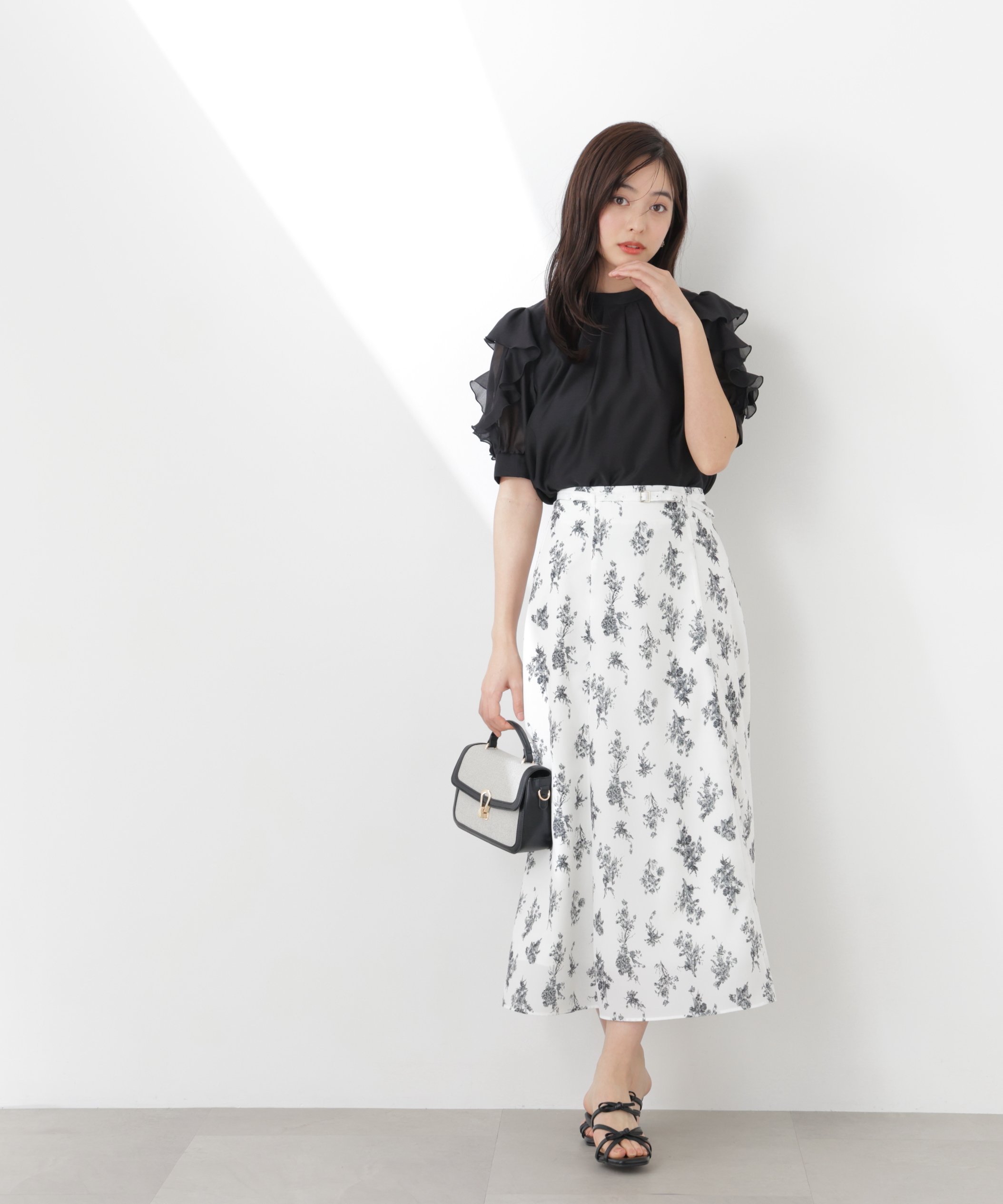 PROPORTION BODY DRESSING フラワープリントフレアスカート 26SS プロポーションボディドレッシング スカート その他のスカート ホワイト