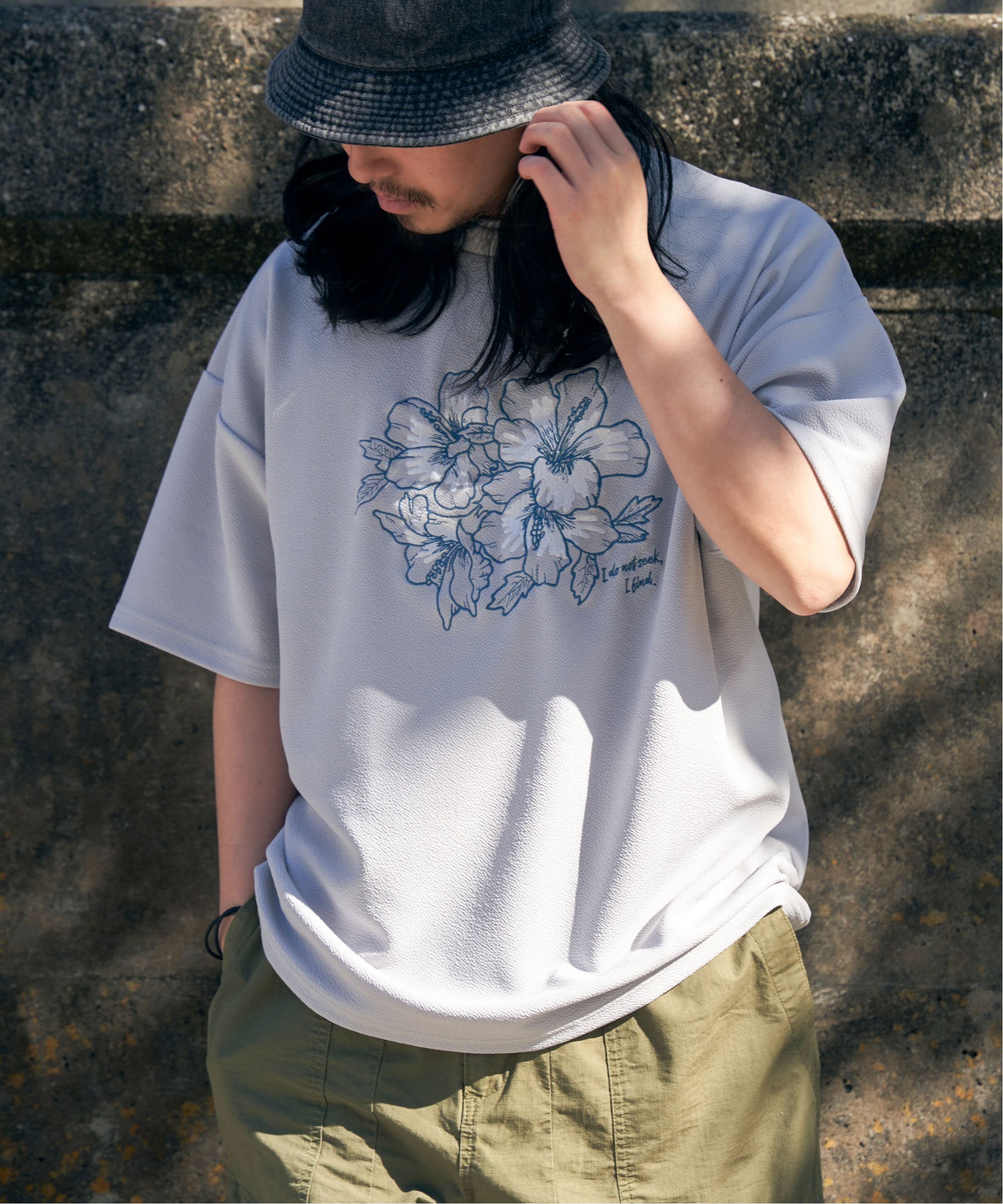 VENCE share style MENs 梨地花柄刺繍Tシャツ ヴァンス エクスチェンジ トップス カットソー・Tシャツ ホワイト グレー ブラック