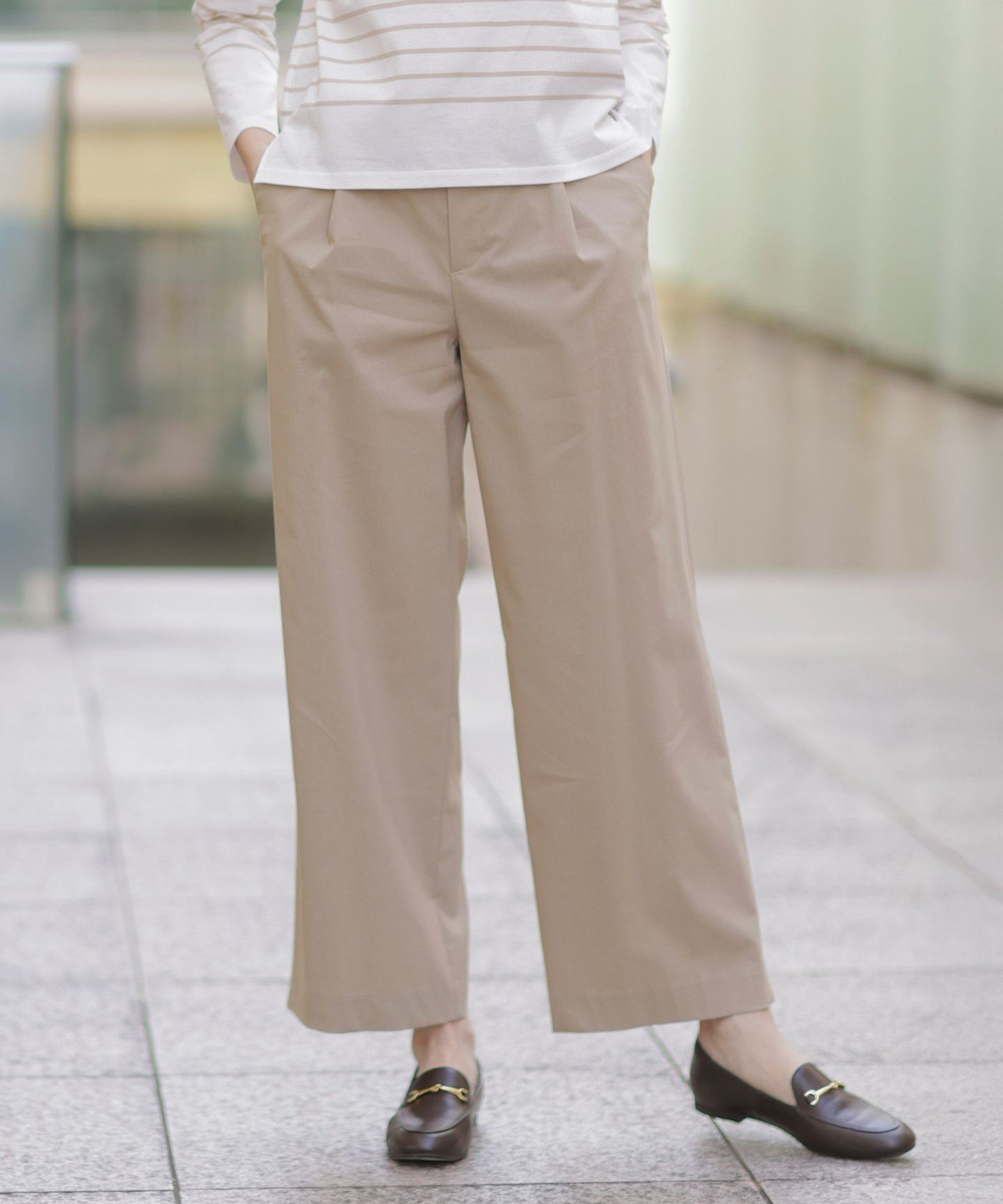 J.PRESS 【洗える】セルロースリネンストレッチ タックワイドパンツ ジェイプレス パンツ その他のパンツ ホワイト ベージュ ネイビー