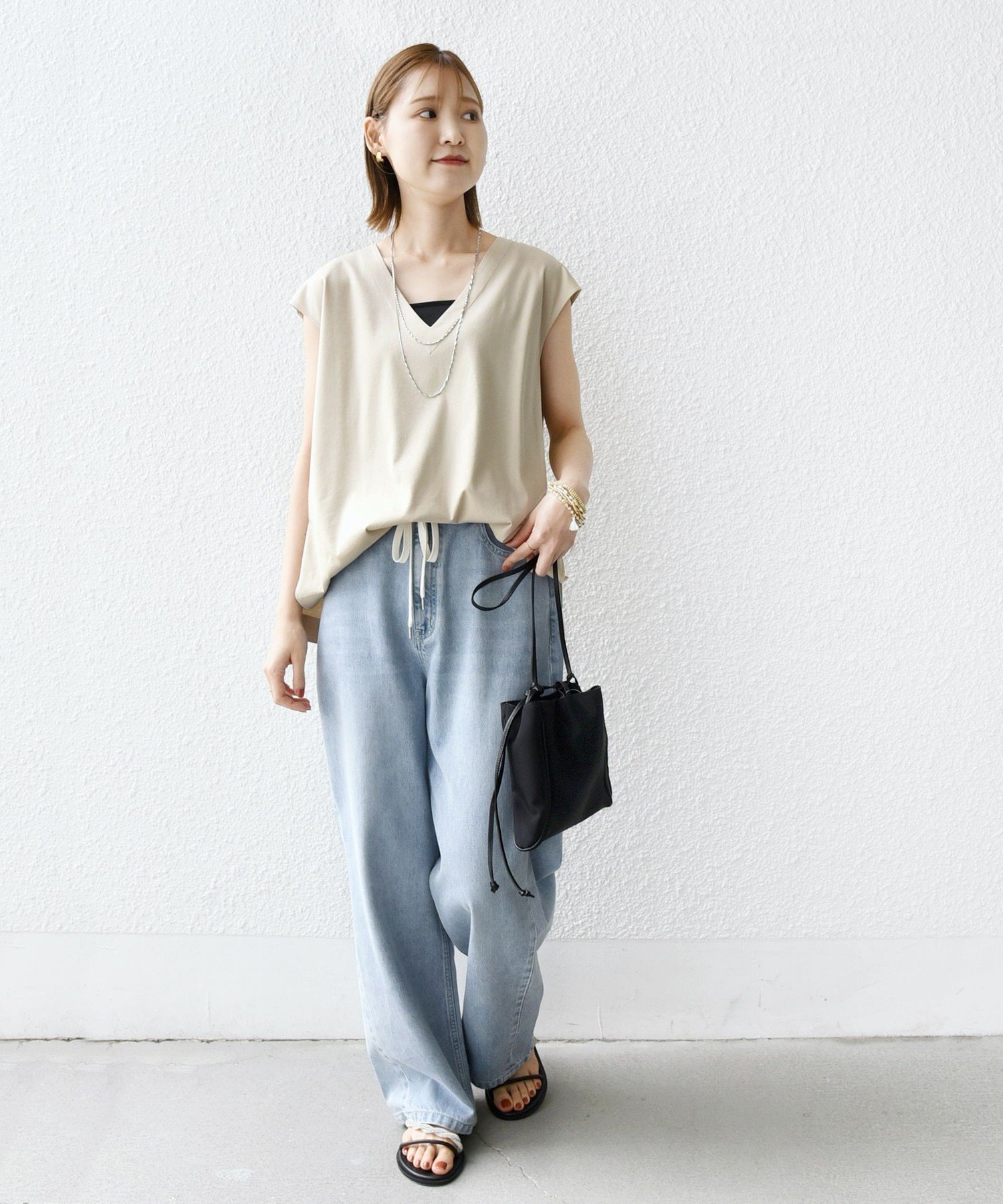 【SALE／40%OFF】SHIPS WOMEN ＜手洗い可能＞スムース Vネック フレンチ スリーブ シップス トップス ノースリーブ・タンクトップ ベージュ ネイビー【送料無料】
