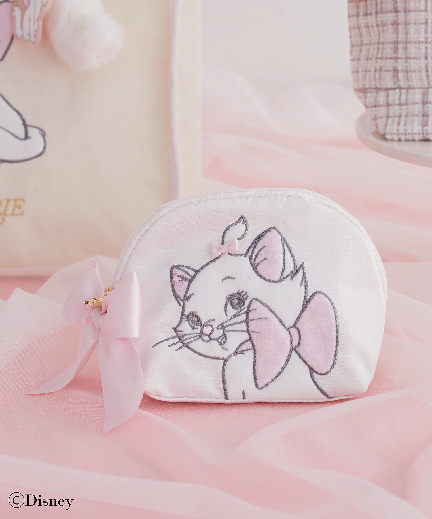 Maison de FLEUR Disney Marie/ラウンドポーチ メゾン ド フルール 財布・ポーチ・ケース ポーチ ピンク【送料無料】