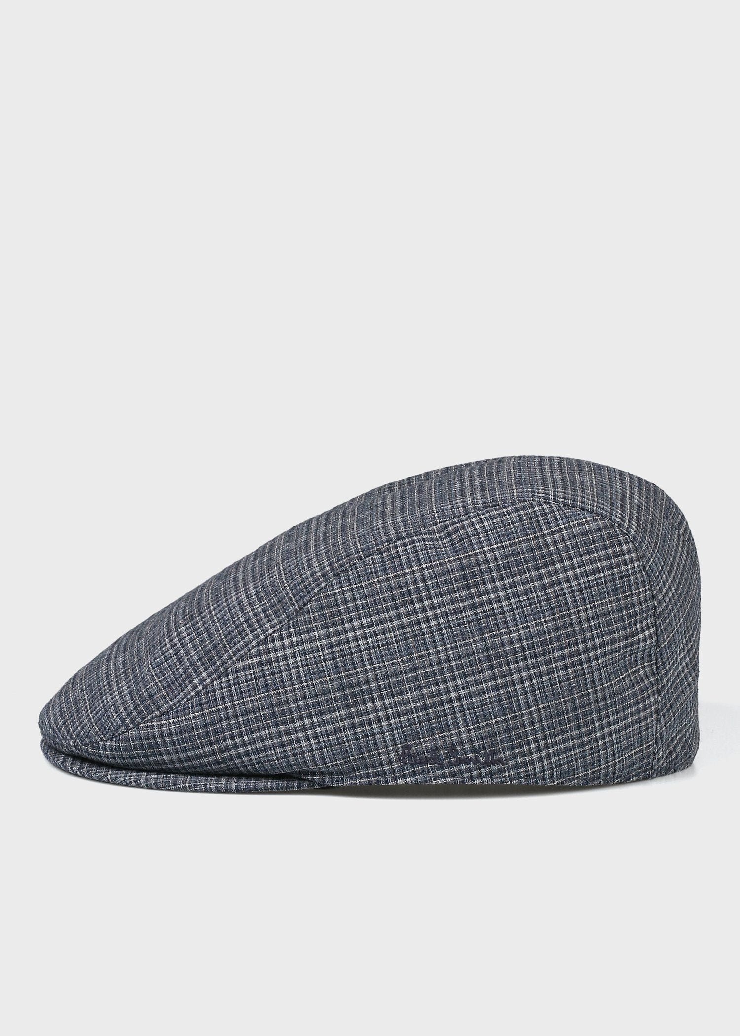 Paul Smith（ポール・スミス）"Glen Check" ハンチング上質なシルク混ウール素材を使用した、チェック柄ハンチング。DI PRAY社の高級素材が生み出すクラシックなグレンチェック柄と優れた質感で、季節を問わず快適な着用感を実現します。ツバ裏にはコットン生地を採用し、本体とのコントラストカラーがさりげないアクセントを演出。後部のPaul Smith刺繍ロゴとツバ裏生地のカラーをリンクさせた、細部まで計算されたカラーコーディネイションが魅力です。サイズ調整が可能なベルト仕様で、スタイリングに上品な個性をもたらすアイテムです。日本製型番：160301HUNTK-155-F RY5072【採寸】F (free)：高さ9.5cm、頭周り61.0cm、つばの長さ5.5cm商品のサイズについて【商品詳細】-素材：表地: 毛88%,, シルク10%,, ナイロン1%,, ポリウレタン1%,, つば裏: コットン100%サイズ：F (free)※画面上と実物では多少色具合が異なって見える場合もございます。ご了承ください。商品のカラーについてPaul Smith（ポール・スミス）"Glen Check" ハンチング上質なシルク混ウール素材を使用した、チェック柄ハンチング。DI PRAY社の高級素材が生み出すクラシックなグレンチェック柄と優れた質感で、季節を問わず快適な着用感を実現します。ツバ裏にはコットン生地を採用し、本体とのコントラストカラーがさりげないアクセントを演出。後部のPaul Smith刺繍ロゴとツバ裏生地のカラーをリンクさせた、細部まで計算されたカラーコーディネイションが魅力です。サイズ調整が可能なベルト仕様で、スタイリングに上品な個性をもたらすアイテムです。日本製型番：160301HUNTK-155-F RY5072【採寸】F (free)：高さ9.5cm、頭周り61.0cm、つばの長さ5.5cm商品のサイズについて【商品詳細】-素材：表地: 毛88%,, シルク10%,, ナイロン1%,, ポリウレタン1%,, つば裏: コットン100%サイズ：F (free)※画面上と実物では多少色具合が異なって見える場合もございます。ご了承ください。商品のカラーについて