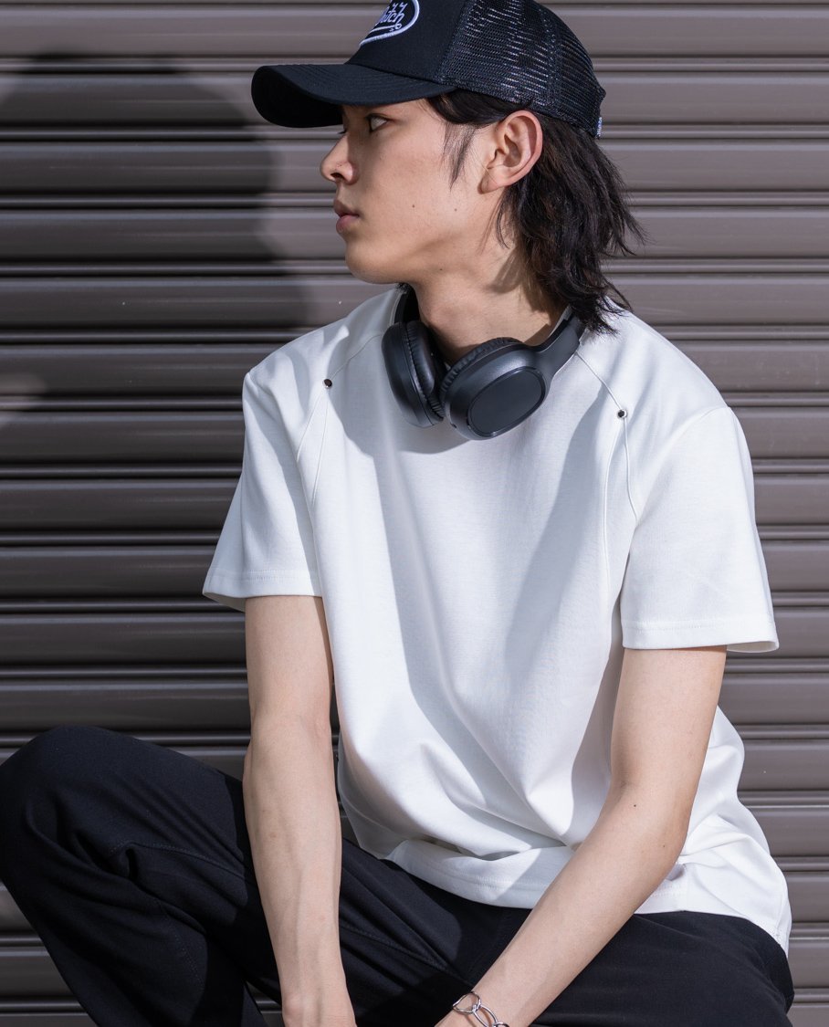 YEVS スタッズTシャツ半袖無地切替クルーネックメンズ メンズTシャツ イーブス トップス カットソー・Tシャツ ホワイト ブラック