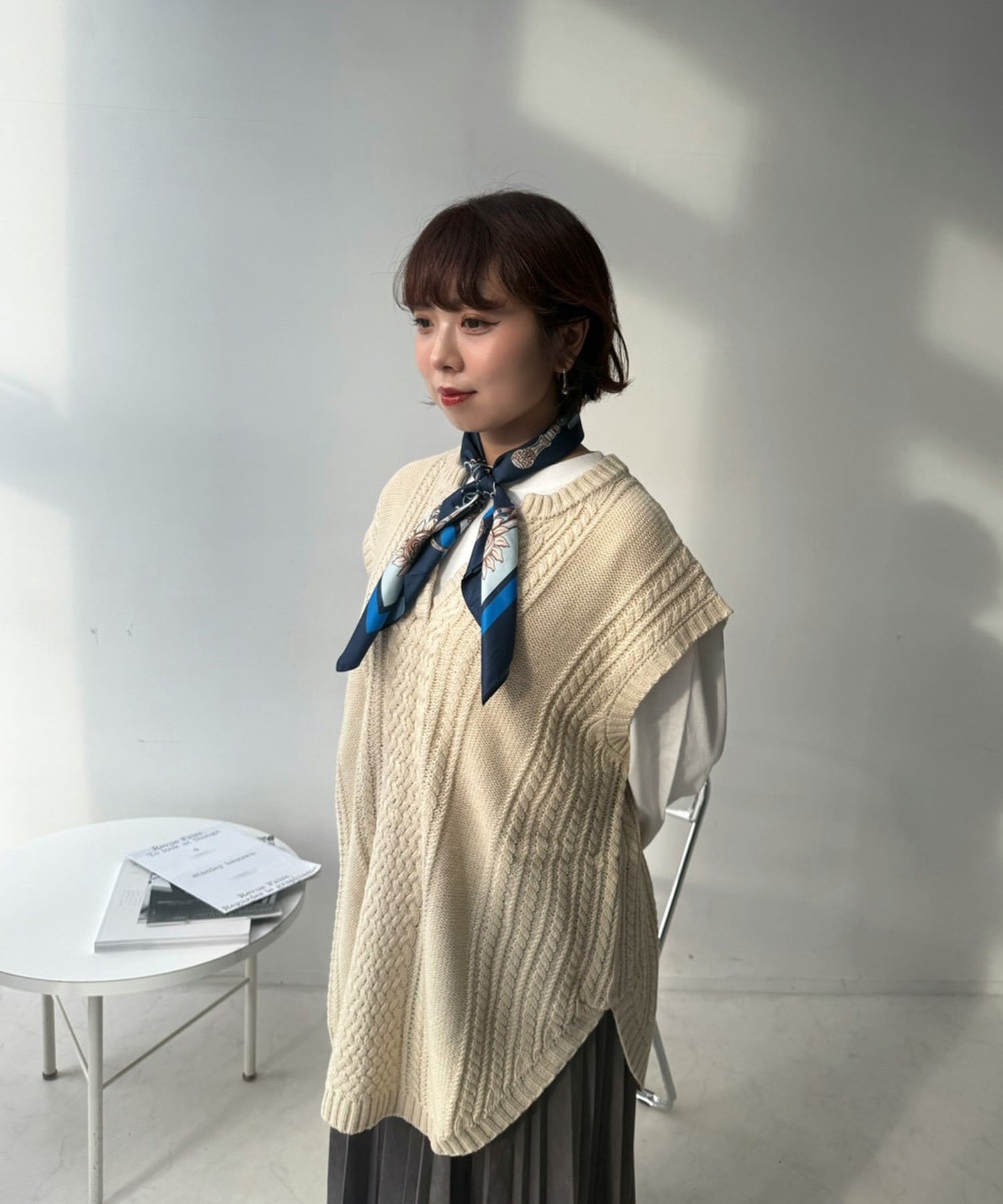 AS KNOW AS plus ヴィンテージ風スカーフ 70*70 アズノゥアズプラス ファッション雑貨 スカーフ・バン..