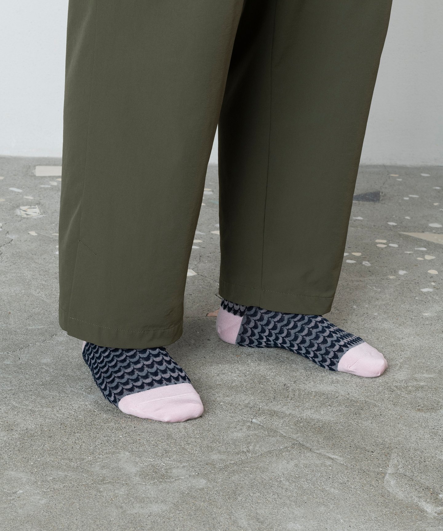 TRICOTE WAVE BORDER BUMPY SOCKS トリコテ 靴下・レッグウェア 靴下 ブラウン ネイビー