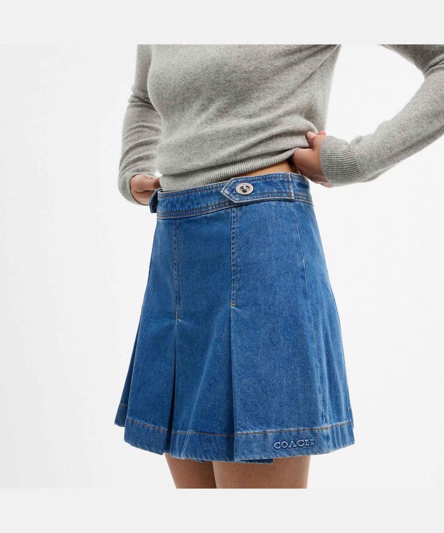 COACH OUTLET 【公式】デニム プリーテッド スカート コーチ　アウトレット スカート ミニスカート ブルー【送料無料】