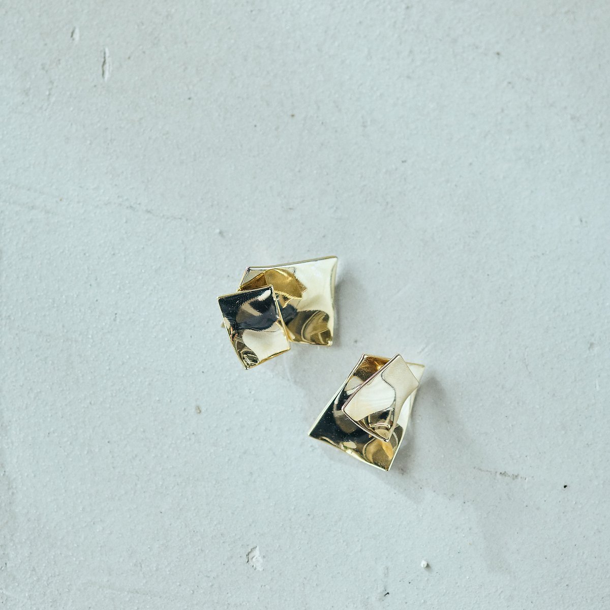 Audie a Muses メタルプレートピアス ローズティアラ アクセサリー・腕時計 ネックレス ゴールド【送料無料】
