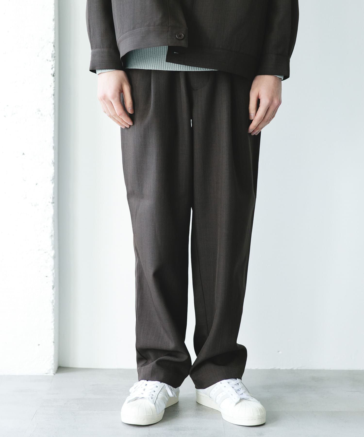 URBAN RESEARCH DOORS 『吸水速乾』セオアルファセミワイドトラウザー アーバンリサーチドアーズ パンツ その他のパンツ ネイビー ブラウン【送料無料】