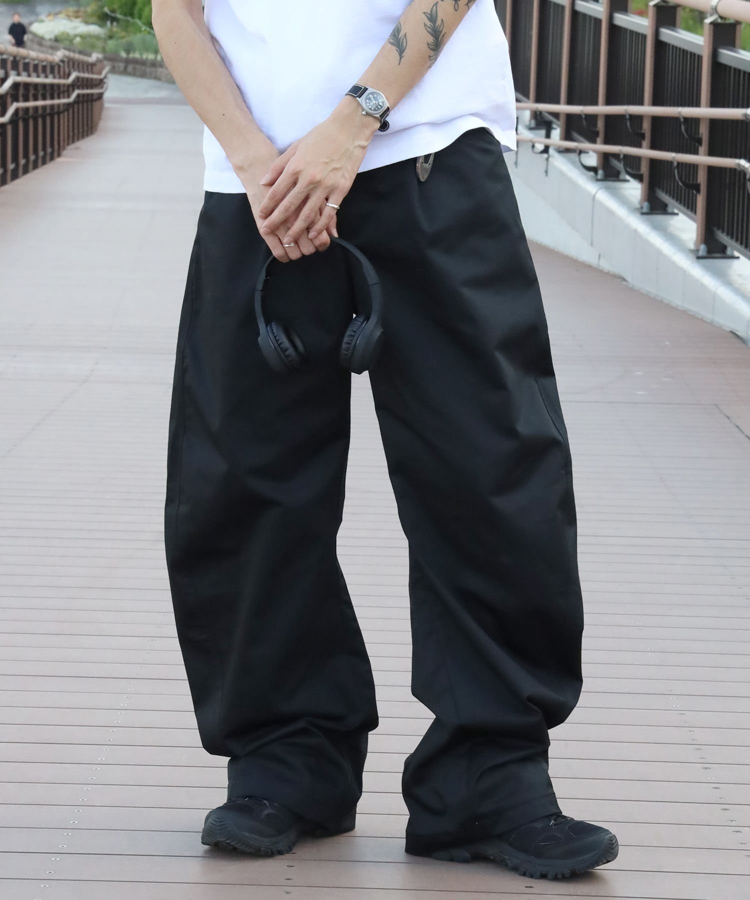 BEN DAVIS / WHITE LABEL 【BEN DAVIS(ベンデイビス)】CURVE BUGGY WORK PANTS / パンツ ボトムス カーブ タック ワンポイント ツイル ナバル パンツ その他のパンツ ブラック ベージュ【送料無料】