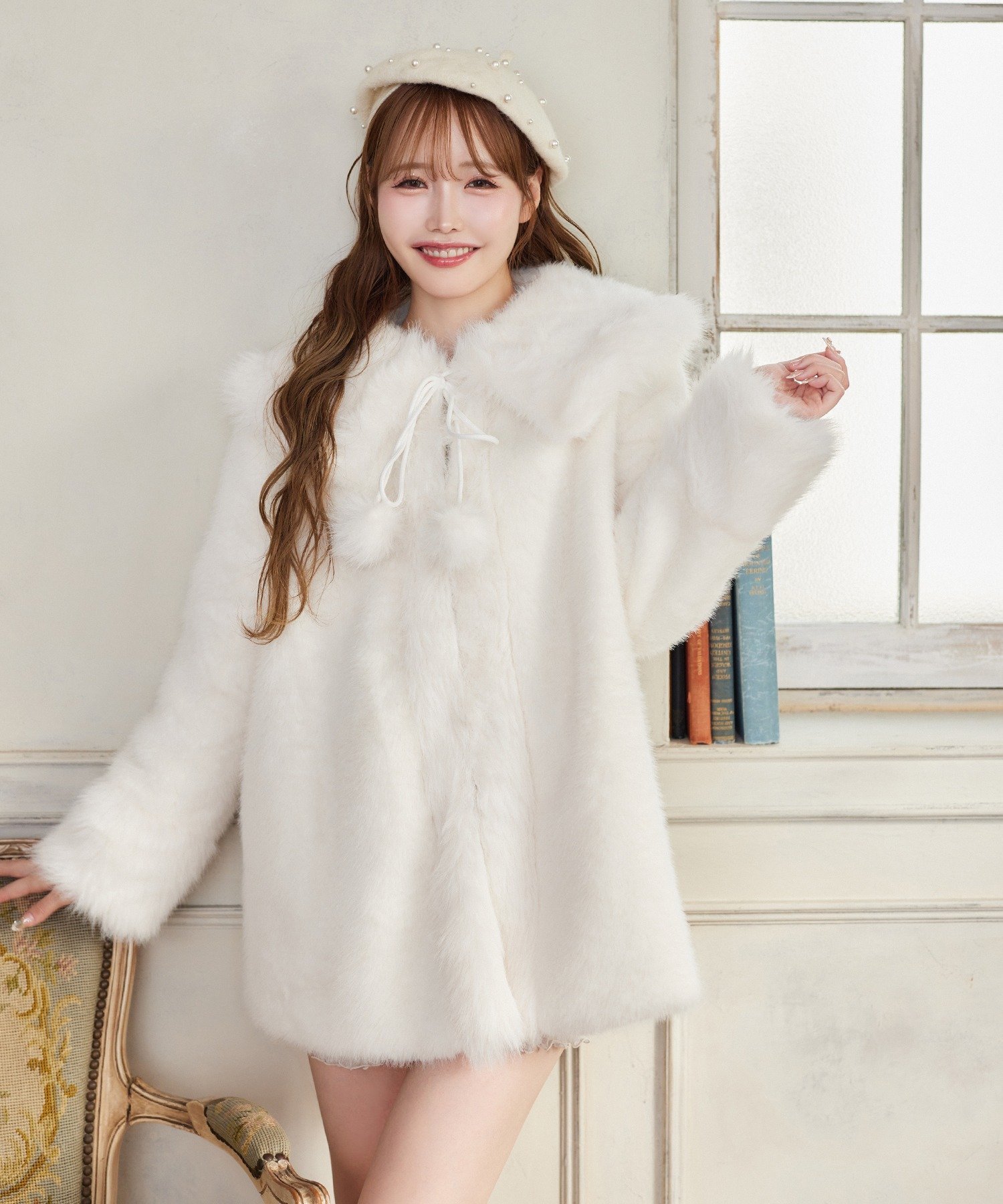 one after another NICE CLAUP 【HolidayCollection】衿つきファーミドルコート ワンアフターアナザー ナイスクラップ ジャケット・アウター その他のジャケット・アウター ホワイト ブラック【送料無料】