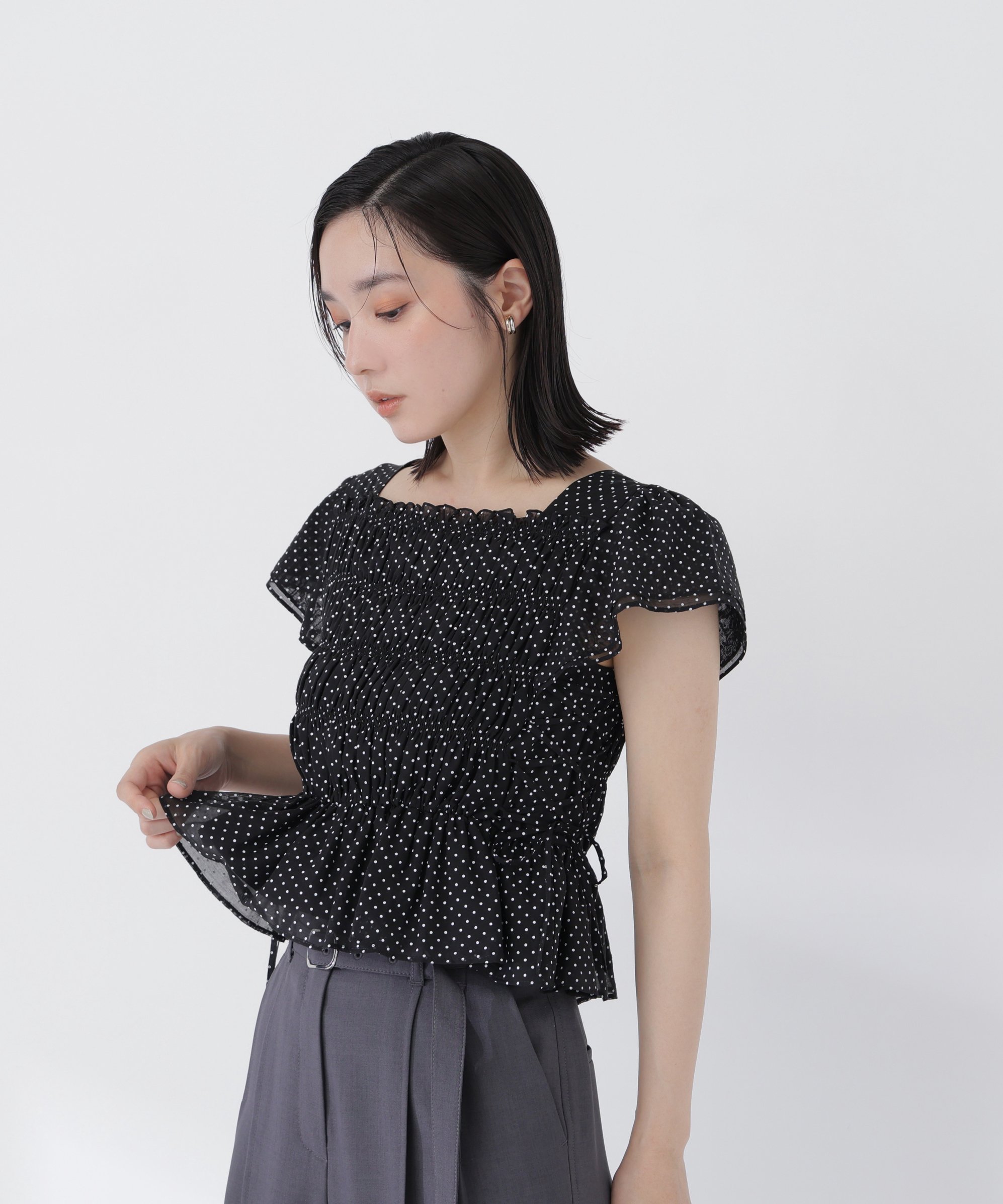 NATURAL BEAUTY BASIC レースアップフリルブラウス ナチュラルビューティベーシック トップス シャツ・ブラウス ベージュ ホワイト ピンク