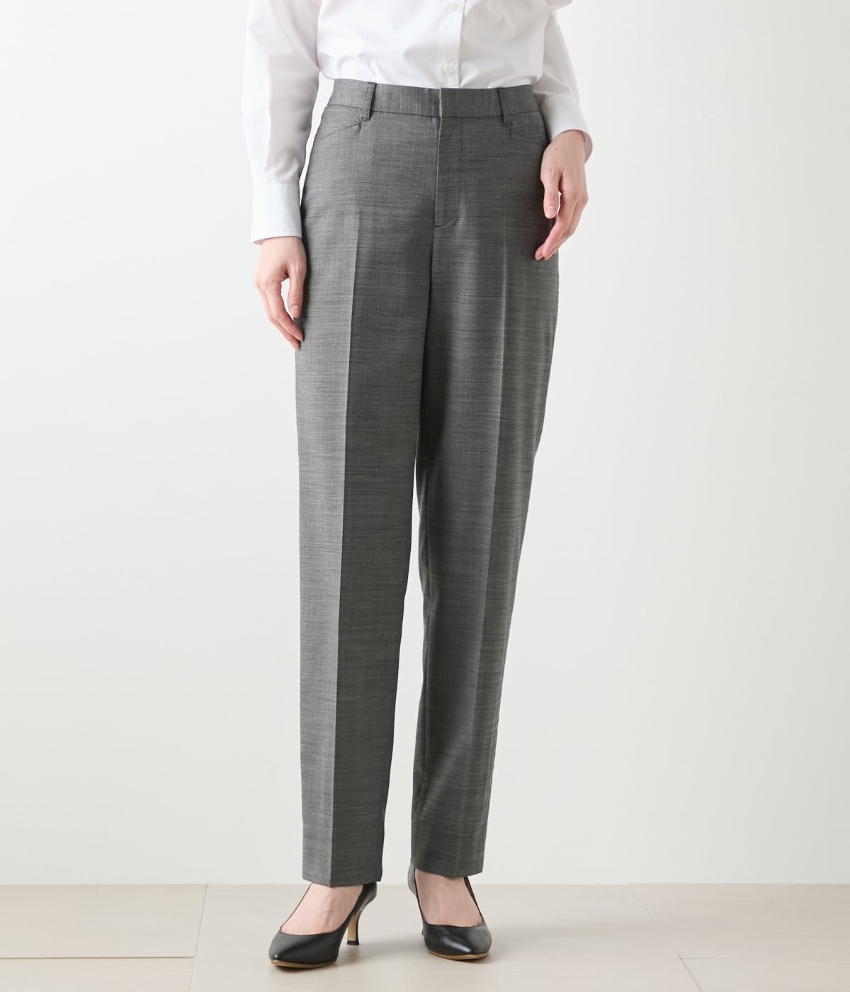 NEWYORKER WOMEN ウールシルクピンヘッド テーパードパンツ ニューヨーカー パンツ スラックス・ドレスパンツ グレー ネイビー
