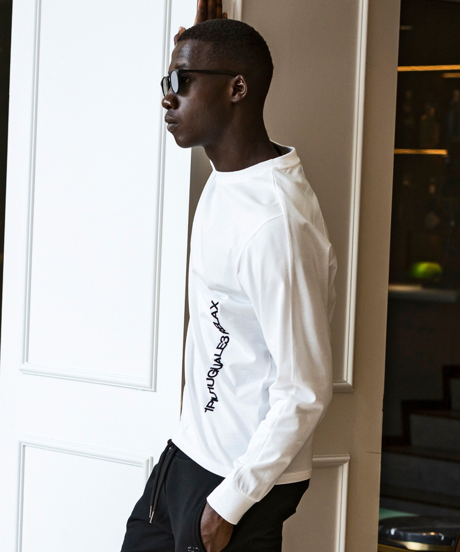 1PIU1UGUALE3 RELAX 1PIU1UGUALE3 RELAX バーチカルエンブロイディーロングTシャツ シフォン トップス カットソー・Tシャツ カーキグリーン ホワイト