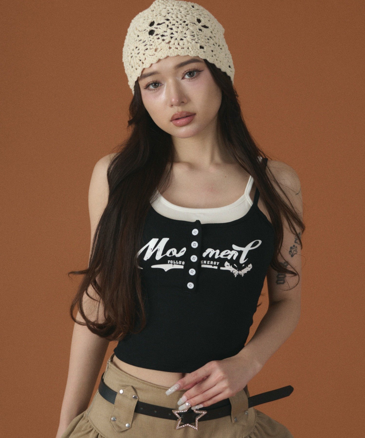 WEGO LADY'S レイヤードロゴボタンキャミ ウィゴー トップス ノースリーブ・タンクトップ ブラック