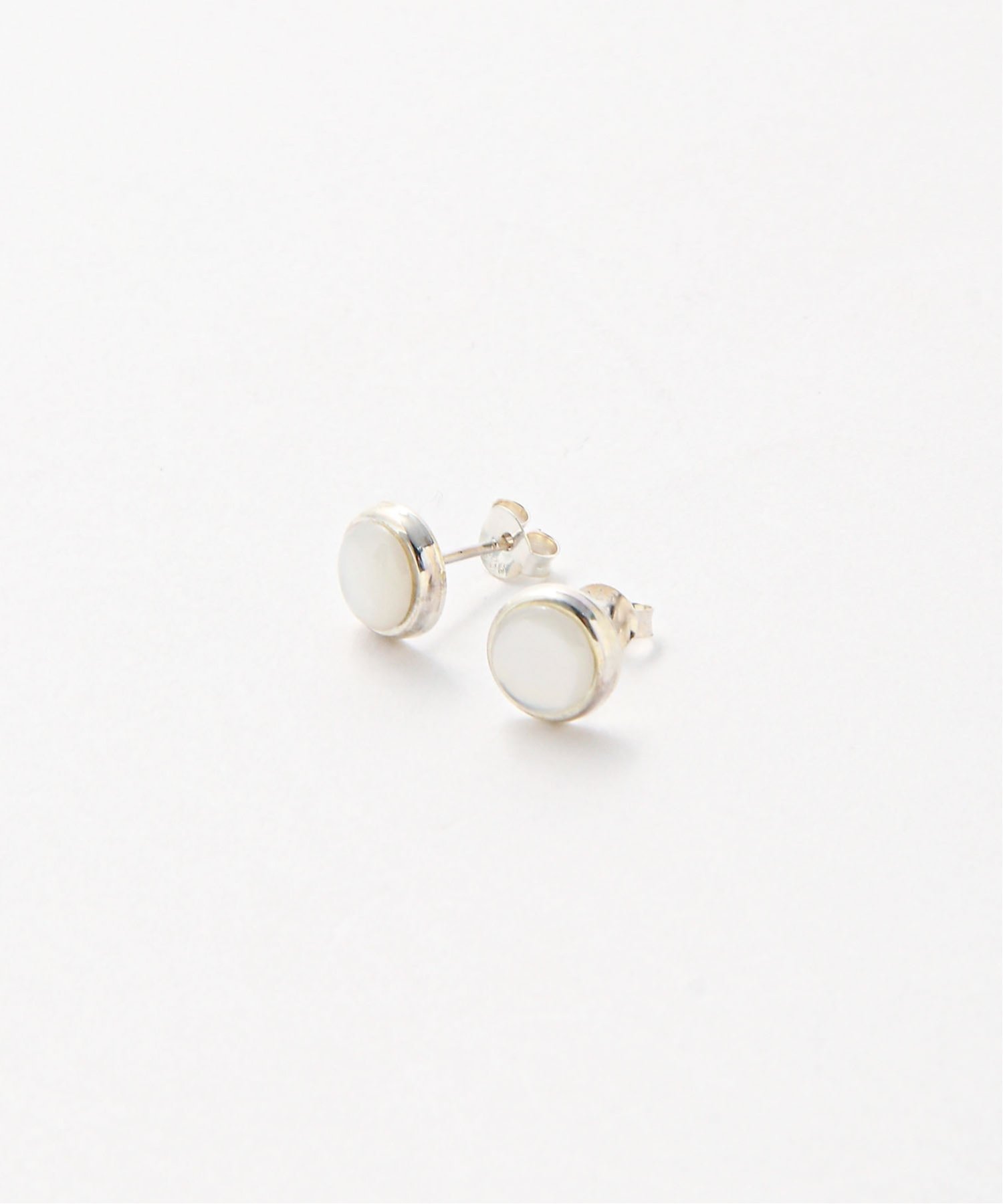 SCALABLANCHE SCALABLANCHE/(U)白蝶貝ラウンドピアス(SV925) スカラ アクセサリー・腕時計 ピアス ホワイト【送料無料】