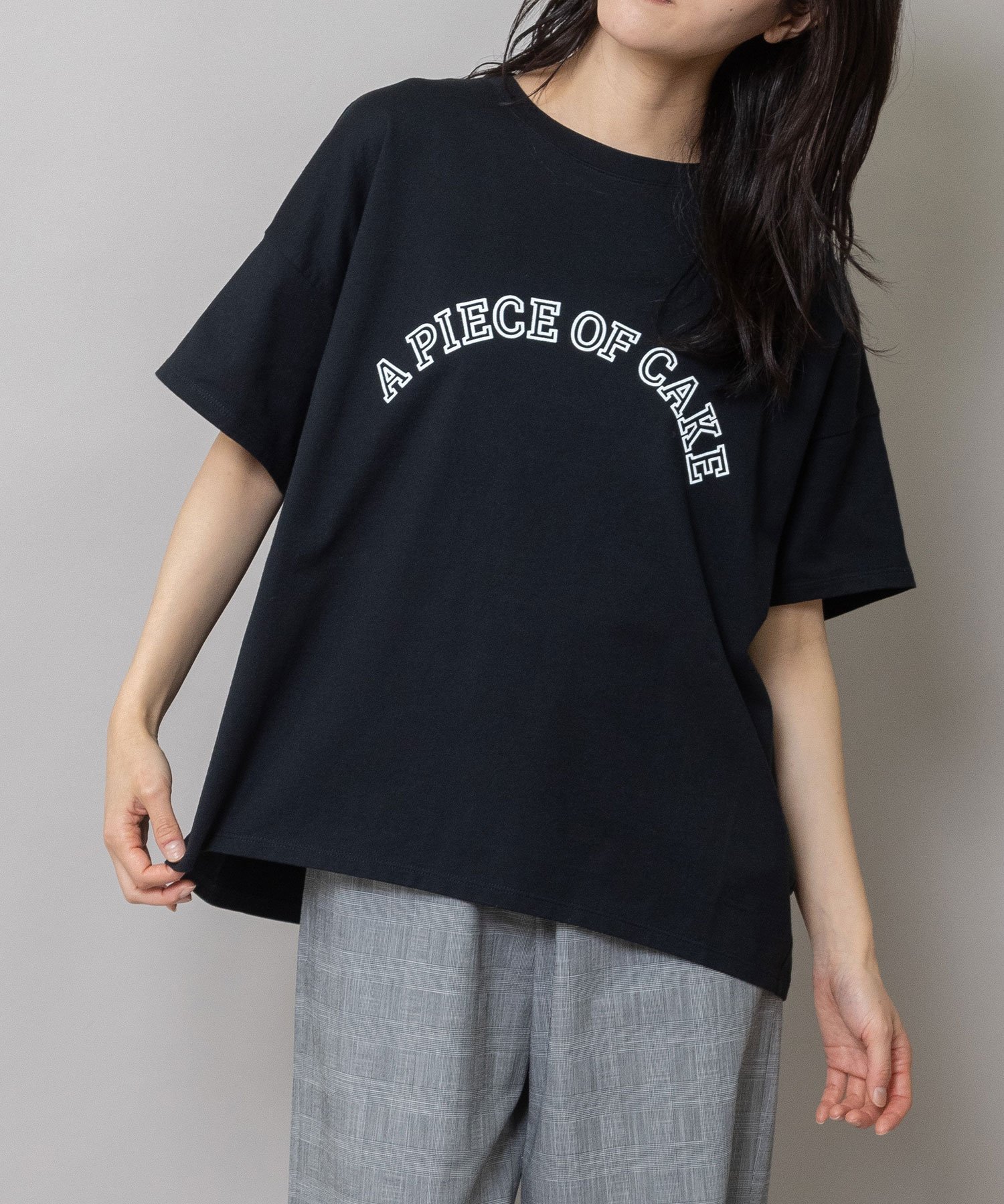 Munich "A PIECE OF CAKE"ロゴプリントTシャツ ミューニック トップス カットソー・Tシャツ グリーン ホワイト ブラック【送料無料】