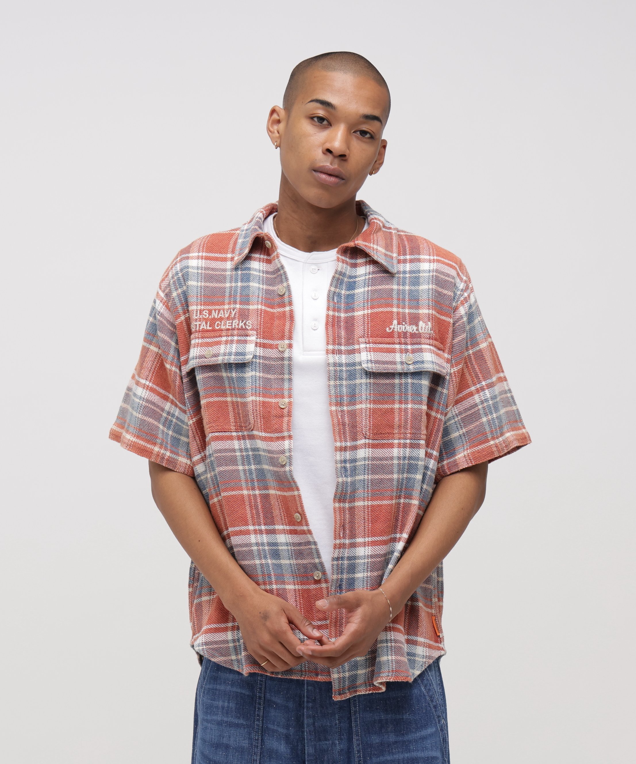 【SALE／30%OFF】AVIREX 《AVIREX × UNIVERSAL OVERALL》POSTAL FLANNEL SHIRT アヴィレックス トップス シャツ・ブラウス グリーン オレンジ【送料無料】