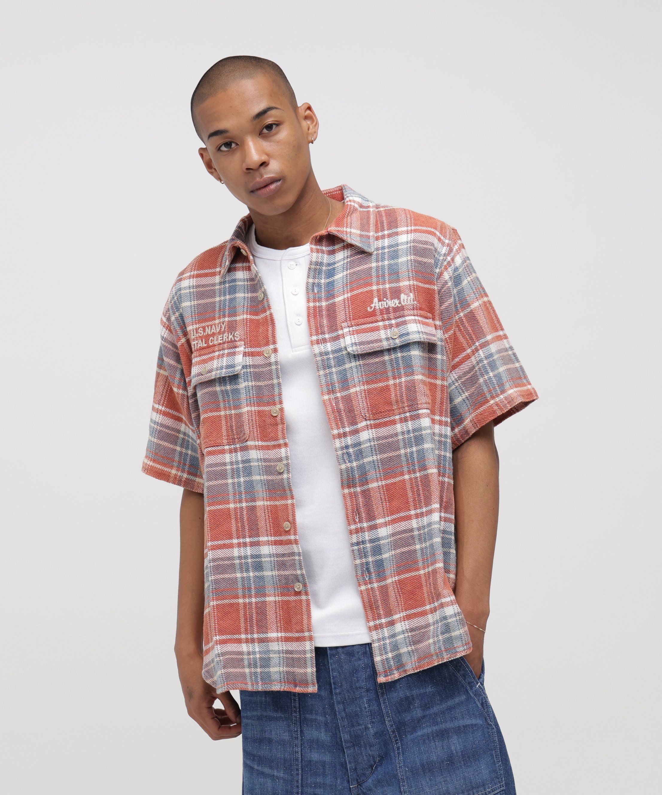 《AVIREX × UNIVERSAL OVERALL》POSTAL FLANNEL SHIRT アヴィレックス トップス シャツ・ブラウス グリーン オレンジ