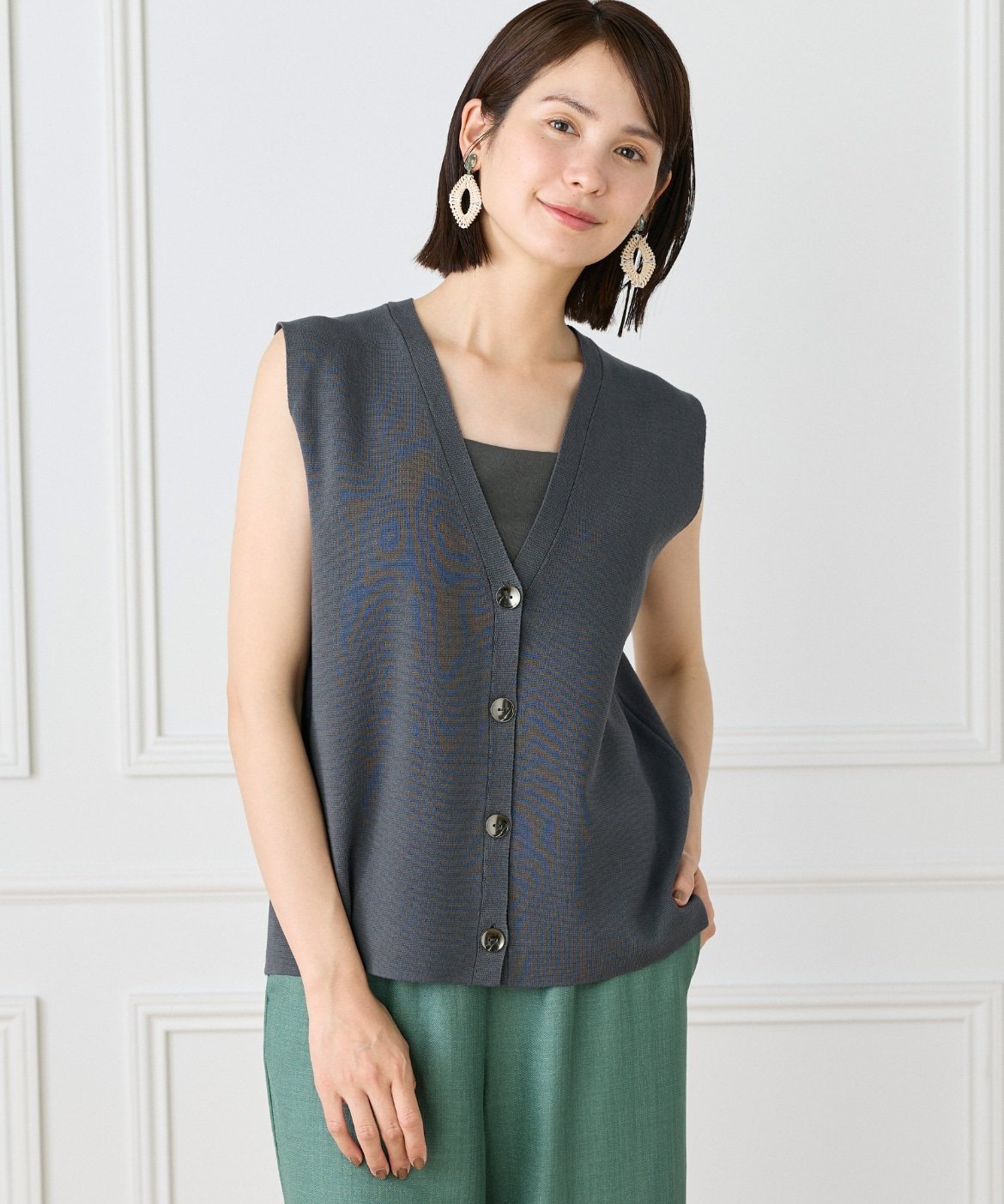 Le Souk ミラノリブVネックジレ イネド トップス ノースリーブ・タンクトップ グレー ブラック