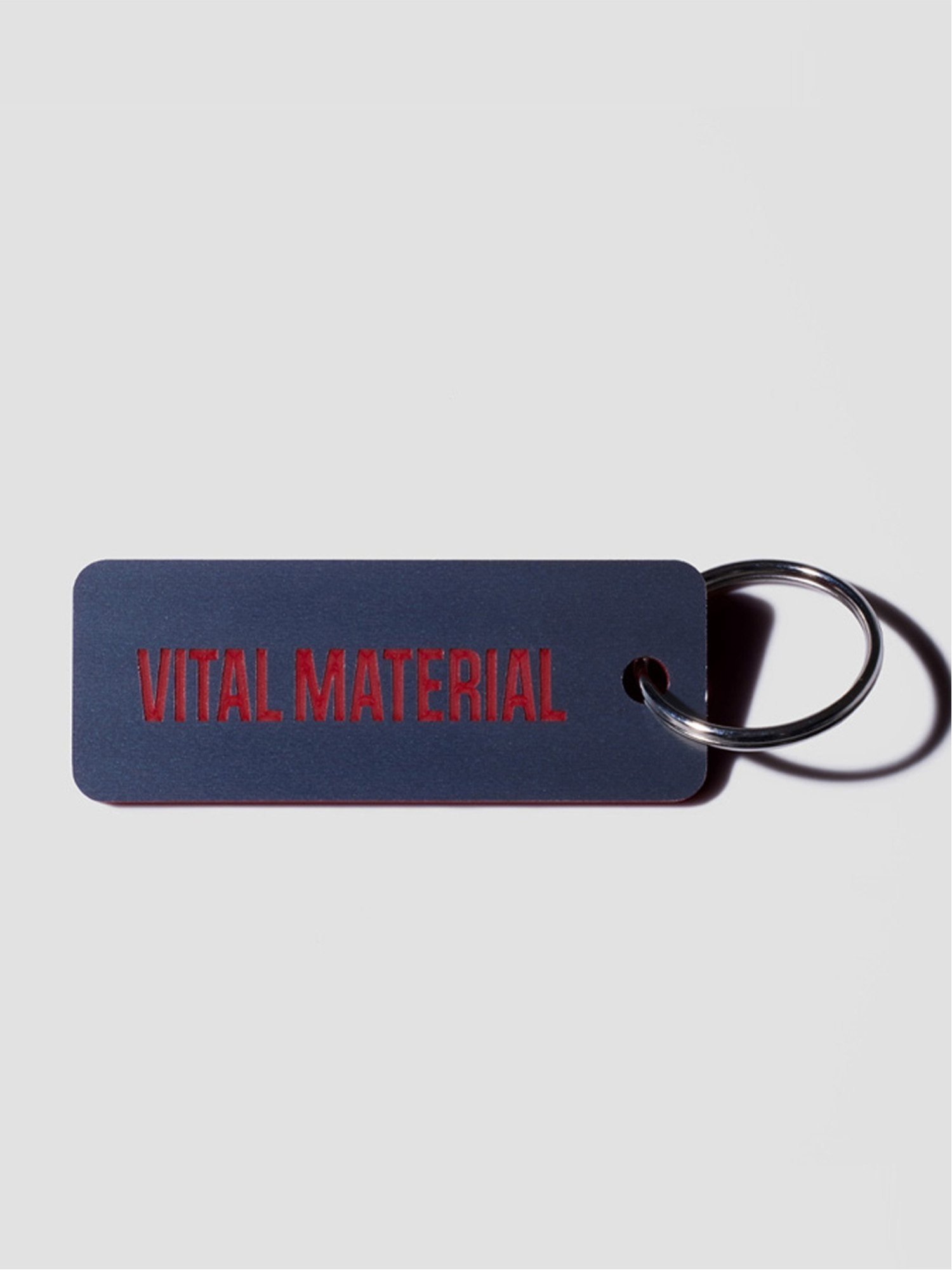 VITAL MATERIAL VITAL MATERIAL × Various Keytags BR. STAINLESS / RED ヴァイタル マテリアル ファッション雑貨 チャーム・キーチェーン ネイビー
