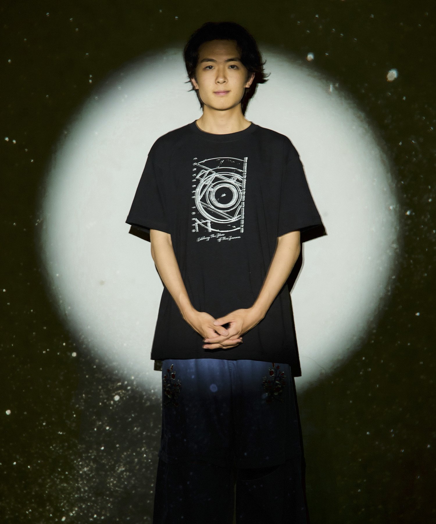 【SALE／40%OFF】CONVERSE TOKYO 【この夏の星を見る】TELESCOPE TEE コンバーストウキョウ トップス カットソー・Tシャツ ブラック【送料無料】