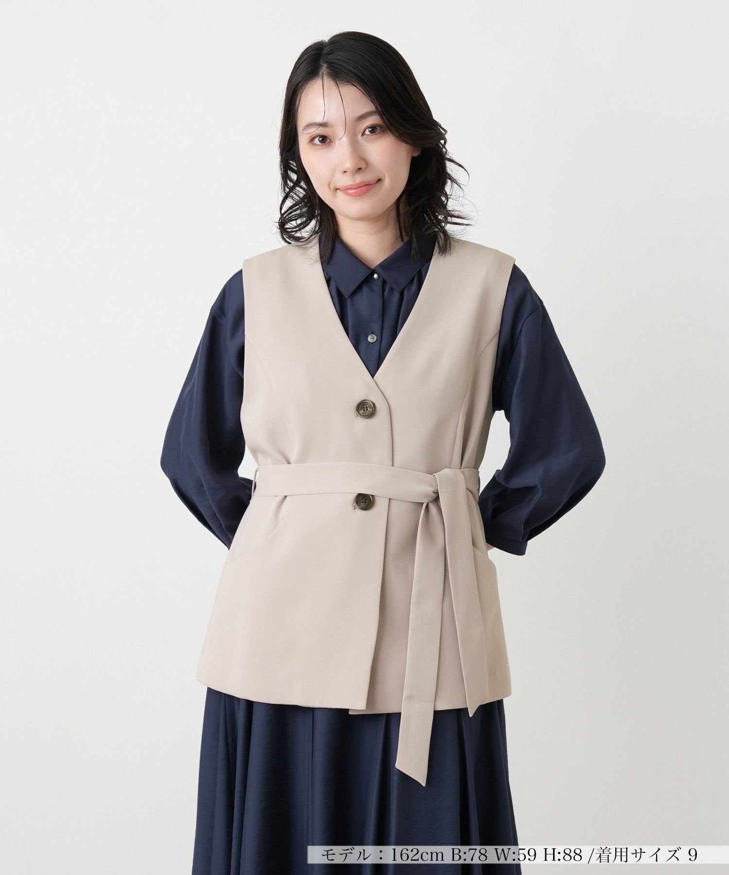 Leilian スカーフタイ付ジレ【大妻女子大学コラボ商品】 レリアン トップス ベスト・ジレ ベージュ【送料無料】