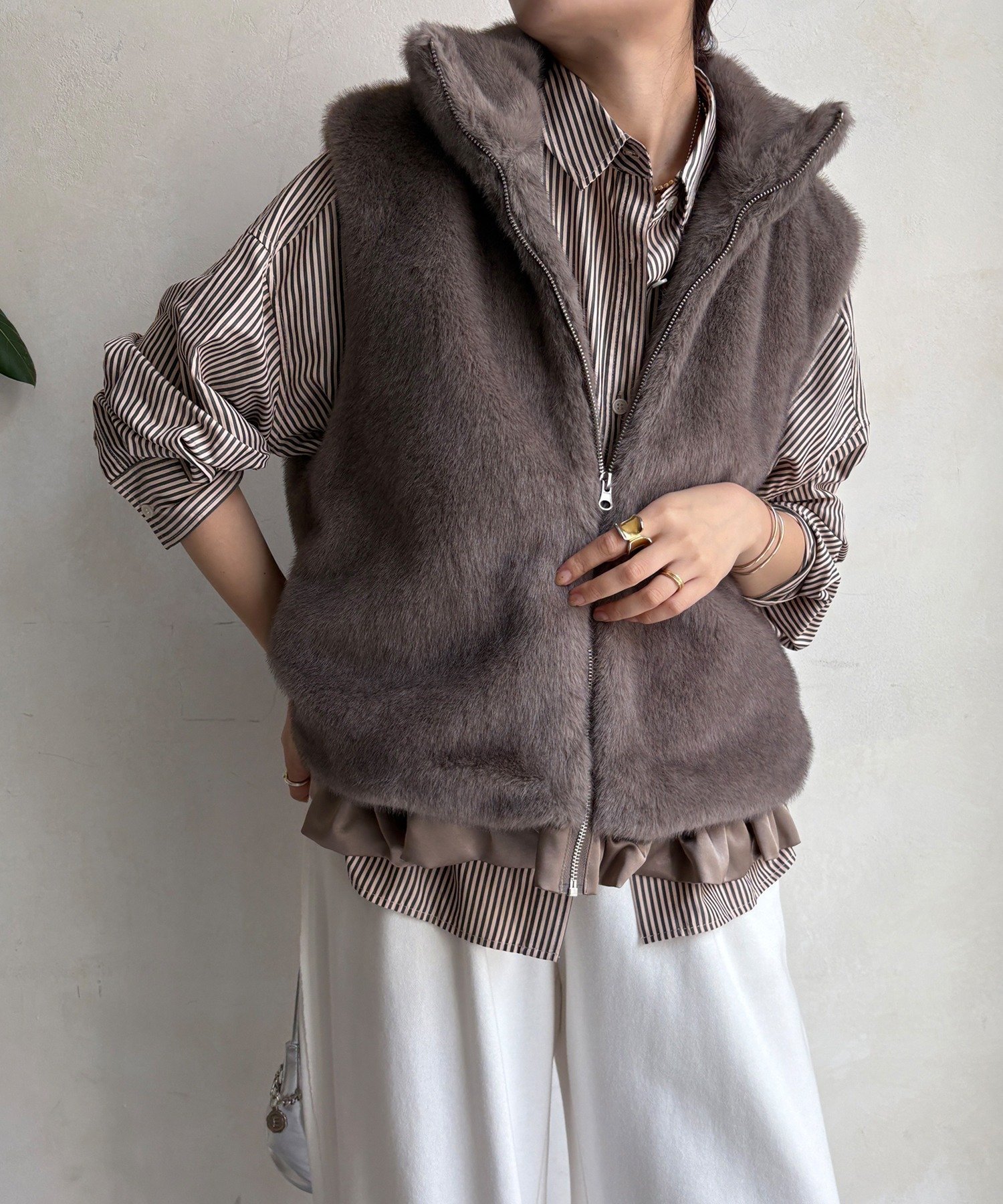 DouDou 【WEB限定】エコミンクファーベスト ドゥドゥ トップス ベスト・ジレ ブラウン グレー【送料無..