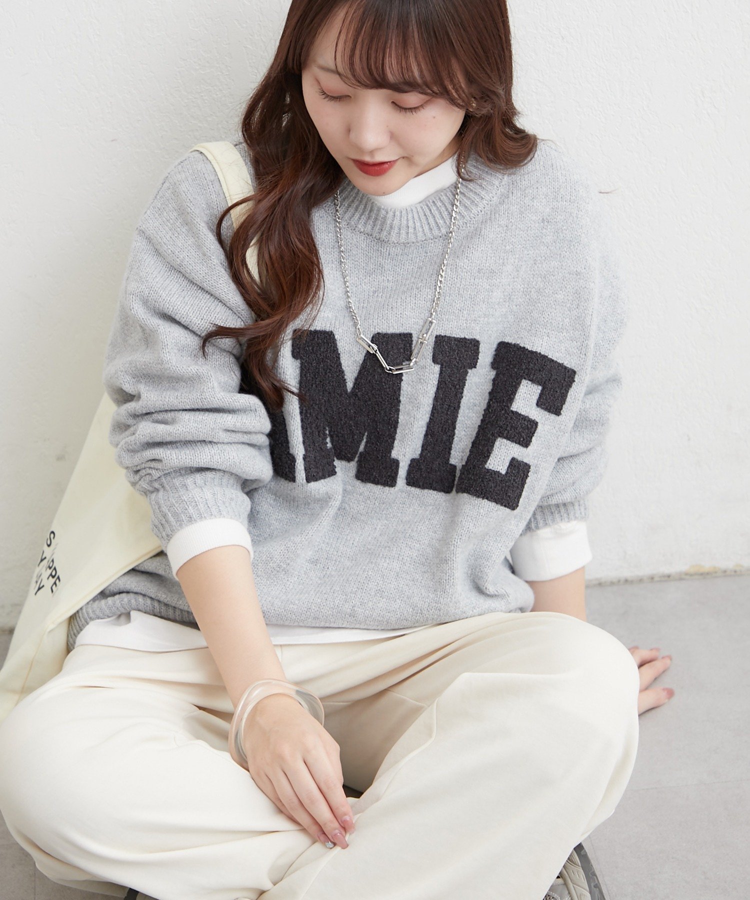 【SALE／80%OFF】RMAF サガラ刺繍ロゴニット リマインドミーアンドフォーエバー トップス ニット ホワイト グレー ワインレッド ピンク ネイビー