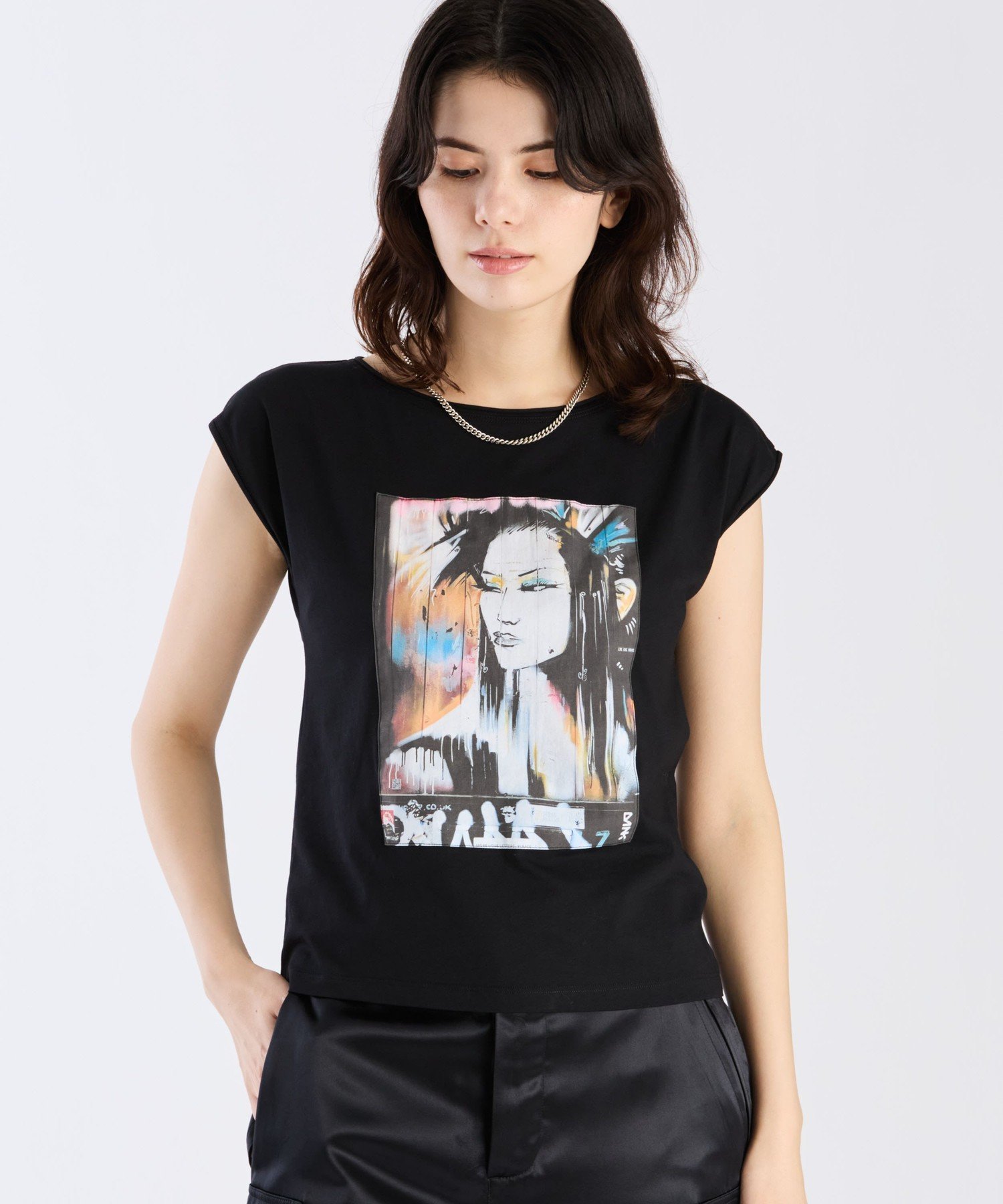 SEU8 TS FRAGILE アーティストTシャツ Dan Kitchener アニエスベー トップス カットソー・Tシャツ ブラック