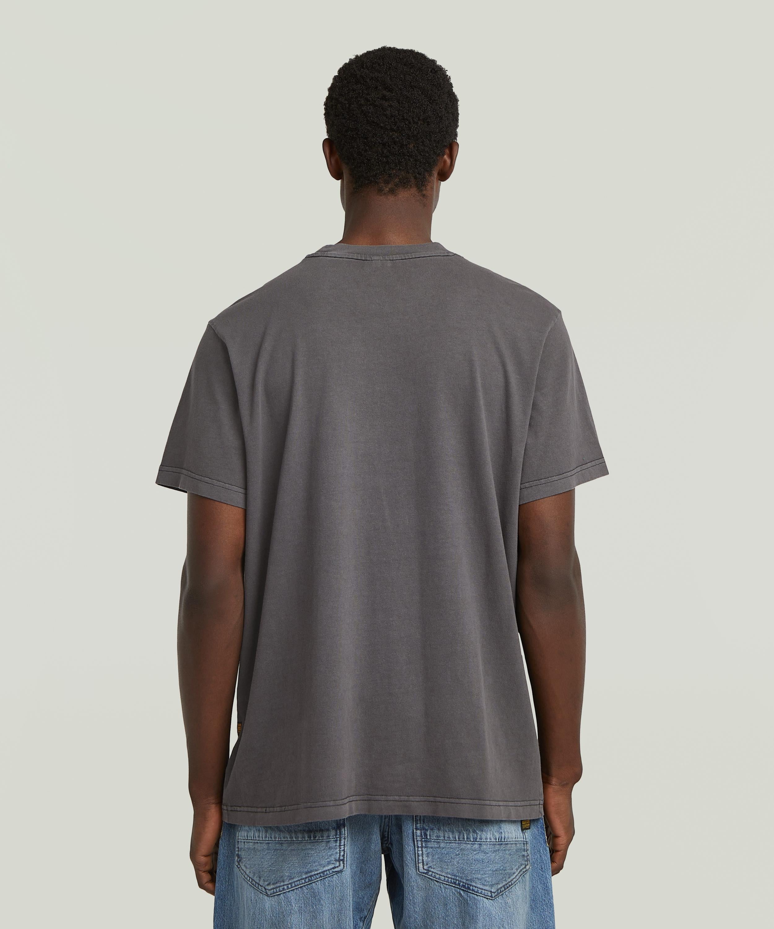 【公式ショップ】Overdyed Center Chest Loose T-Shirt/オーバーダイブランドロゴオーバーサイズTシャツ ジースターロゥ トップス カットソー・Tシャツ ブラック